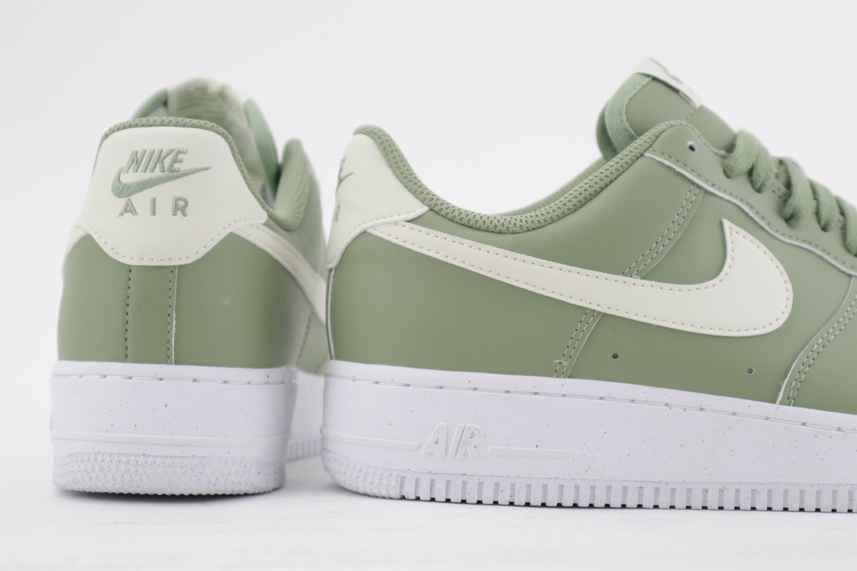 AIR FORCE 1 "OIL GREEN"