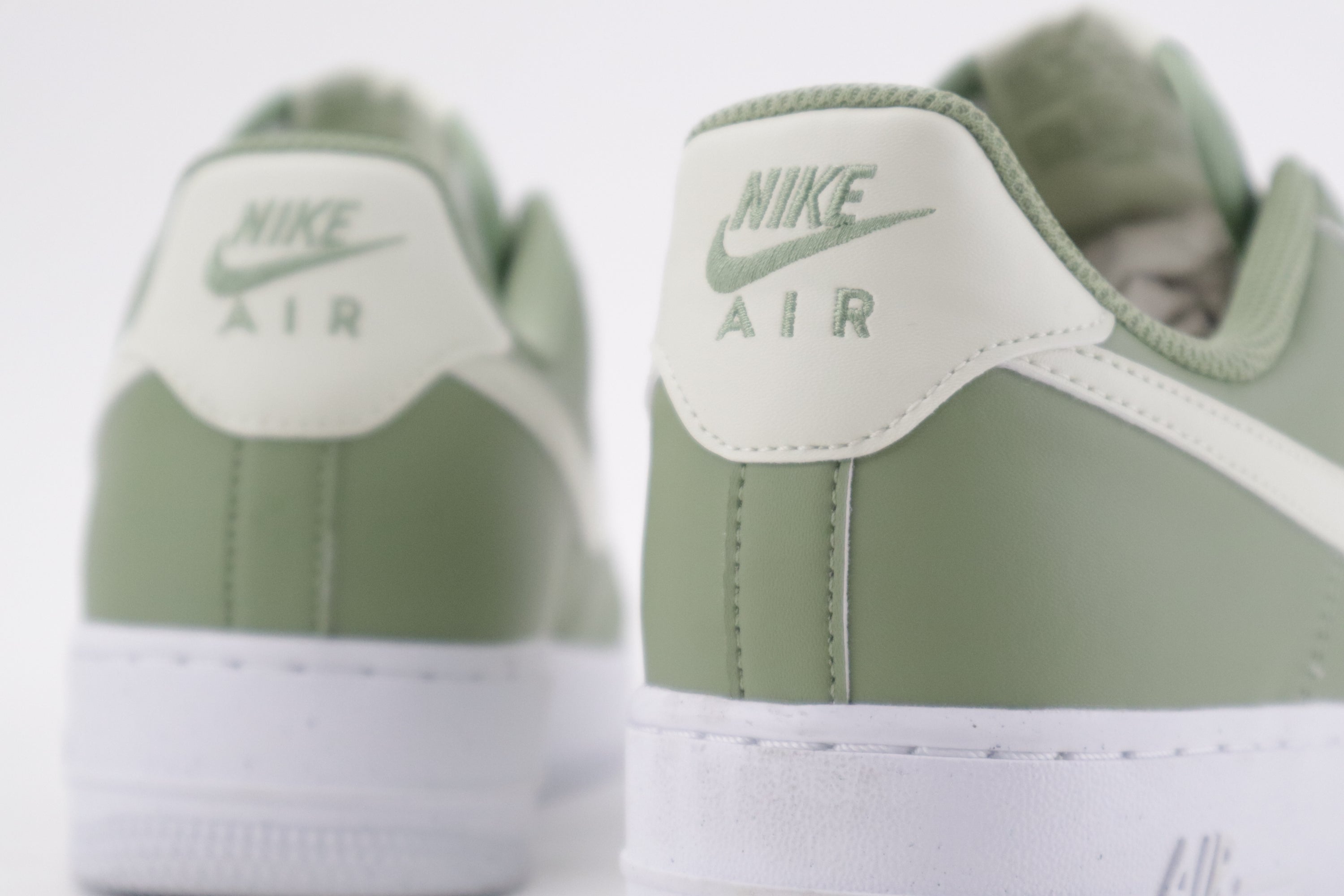 AIR FORCE 1 "OIL GREEN"