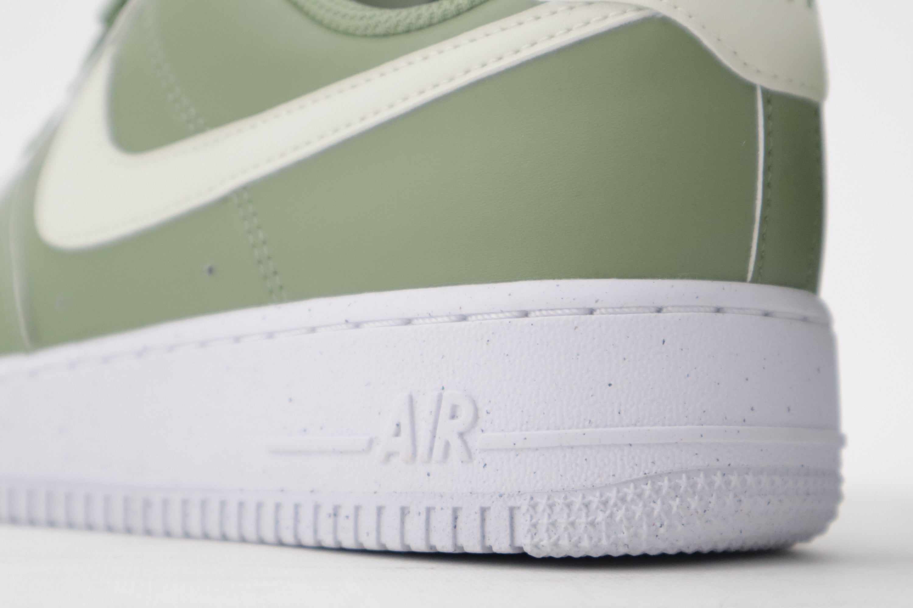 AIR FORCE 1 "OIL GREEN"