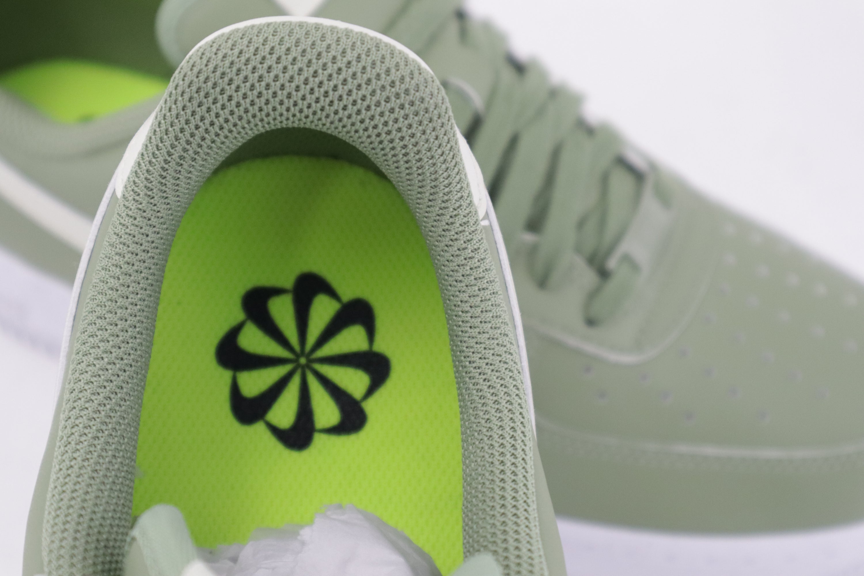 AIR FORCE 1 "OIL GREEN"