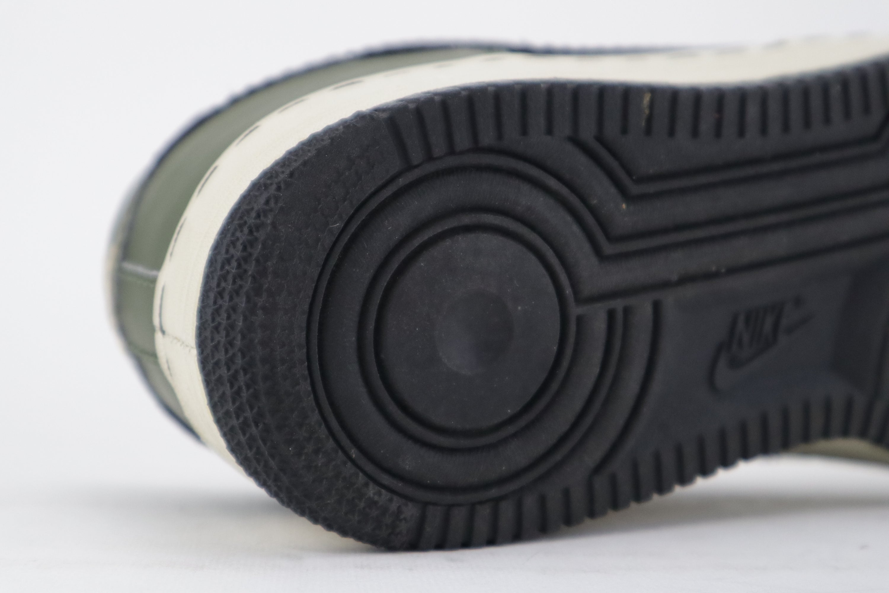 AIR FORCE 1 LOW "INSIDE OUT"