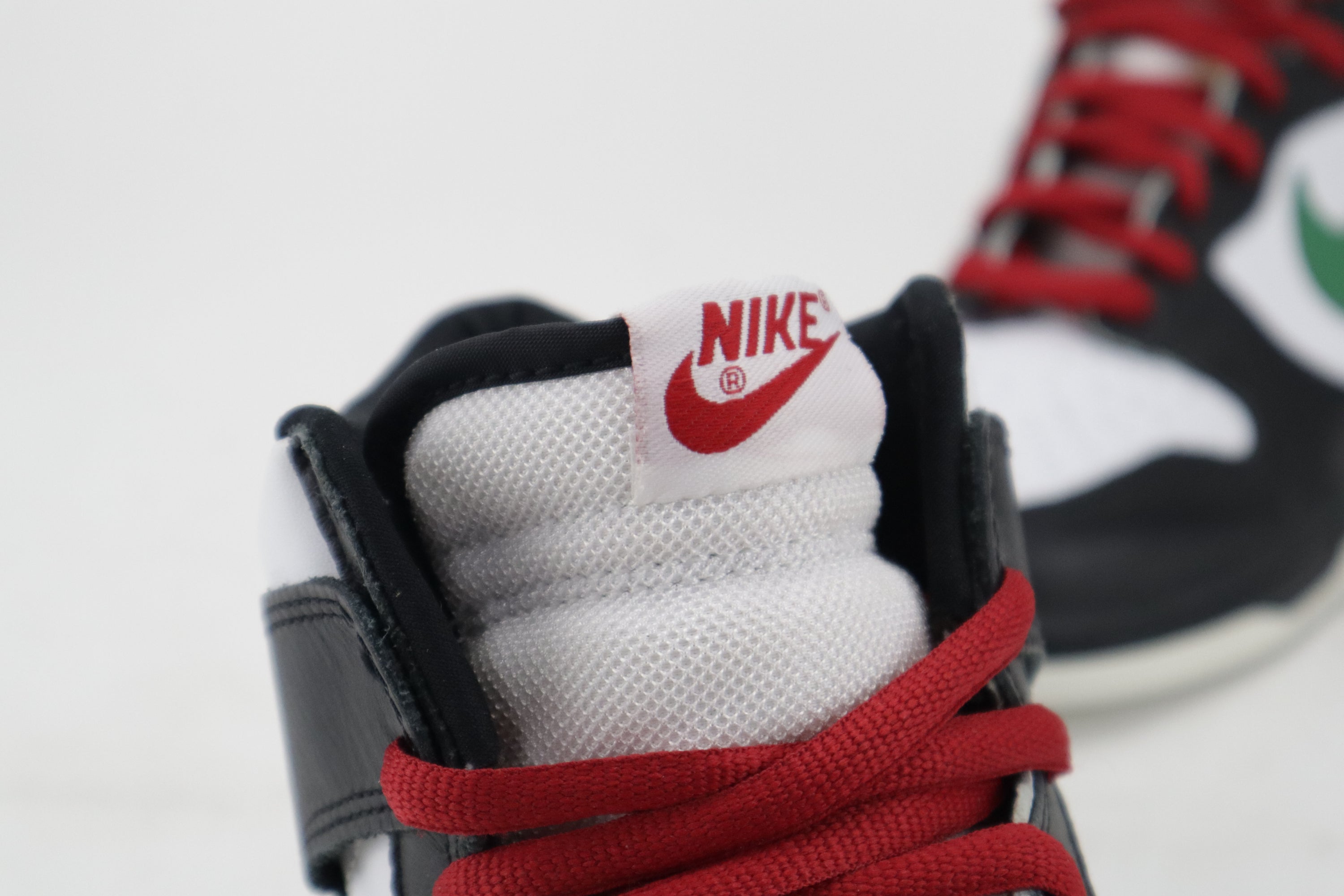 DUNK HIGH "UN-HEINEKEN"