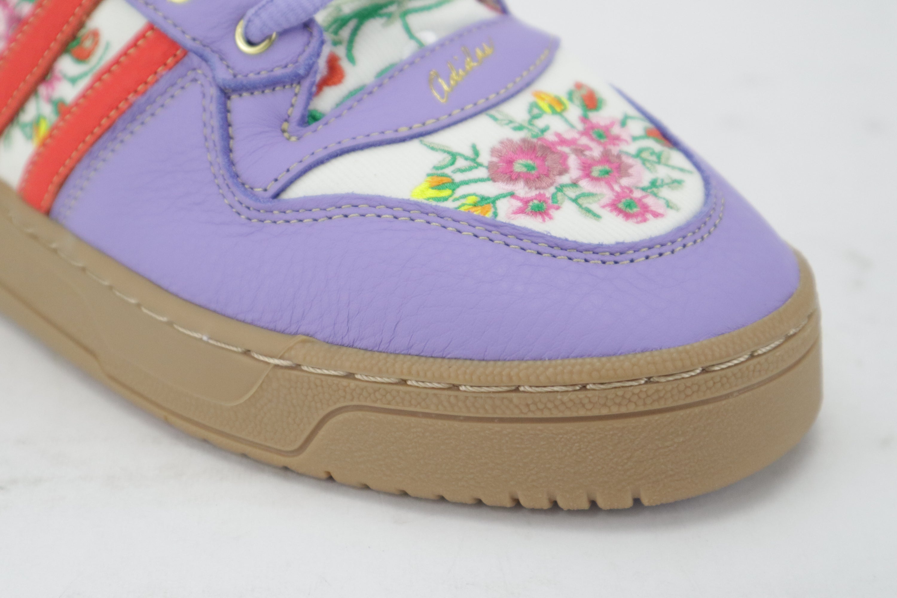 RIVALRY X UNHEARDOF "GRANDMAS COUCH"