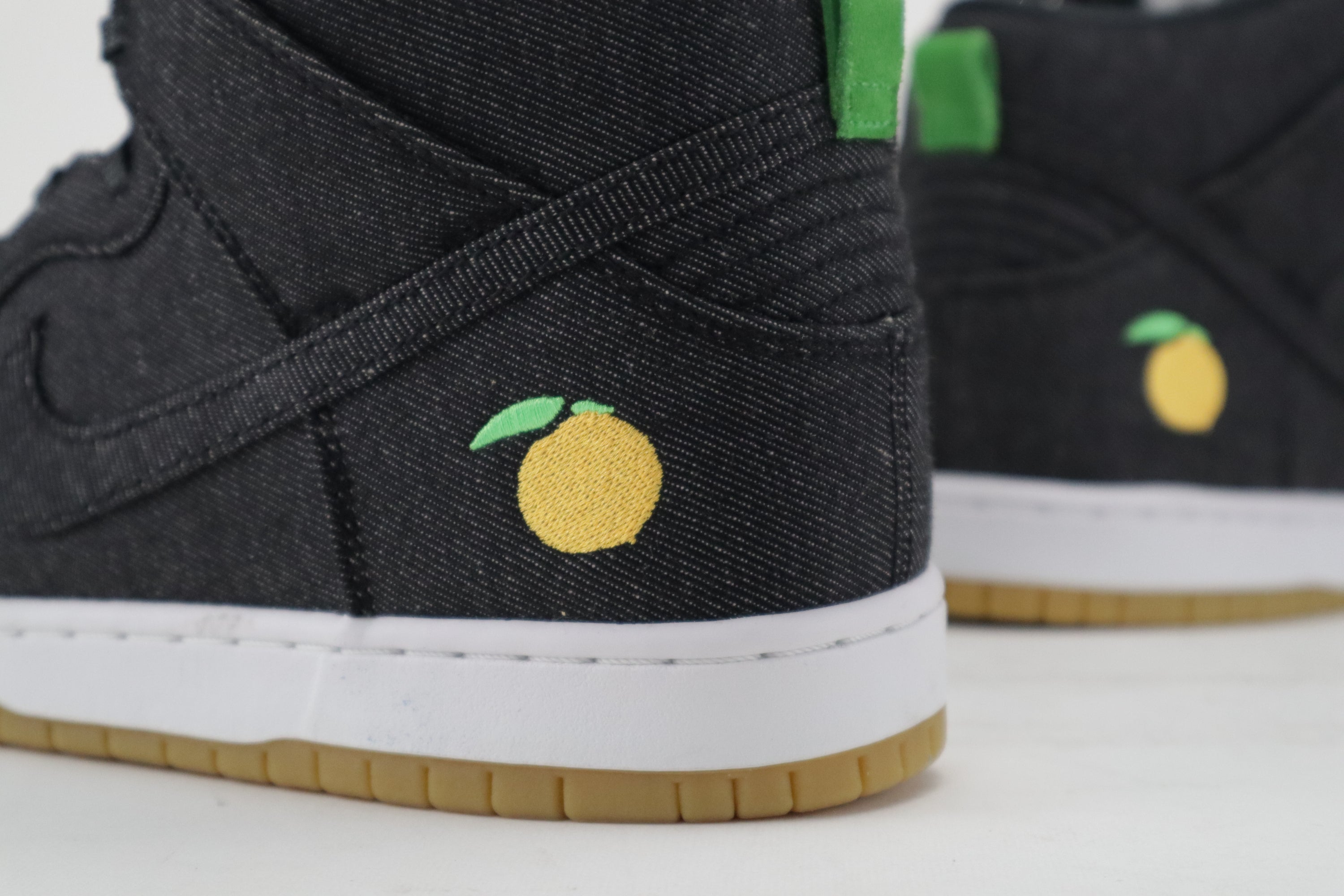 DUNK HIGH SB X DAVID CHANG "MOMOFUKU"