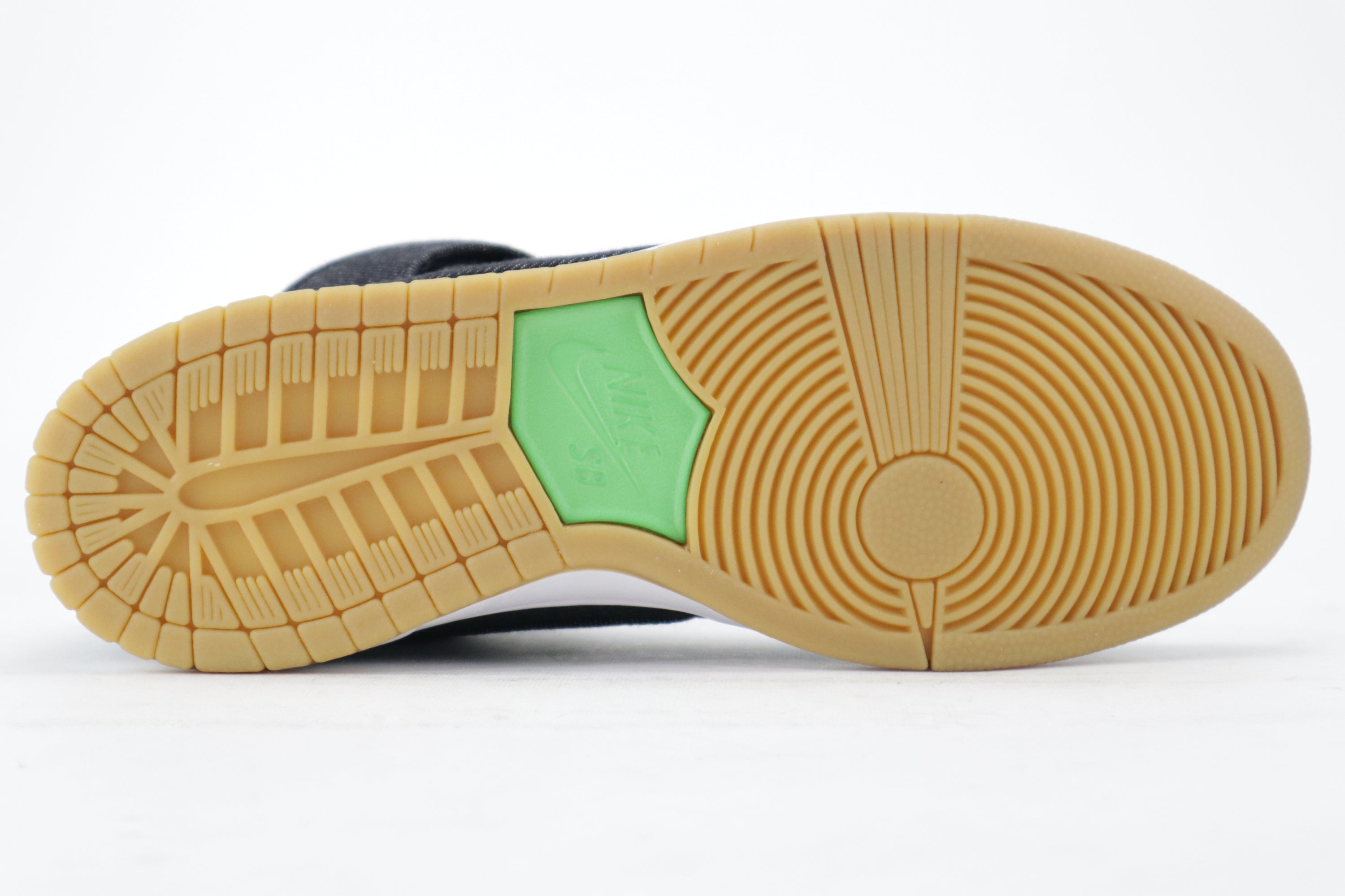 DUNK HIGH SB X DAVID CHANG "MOMOFUKU"