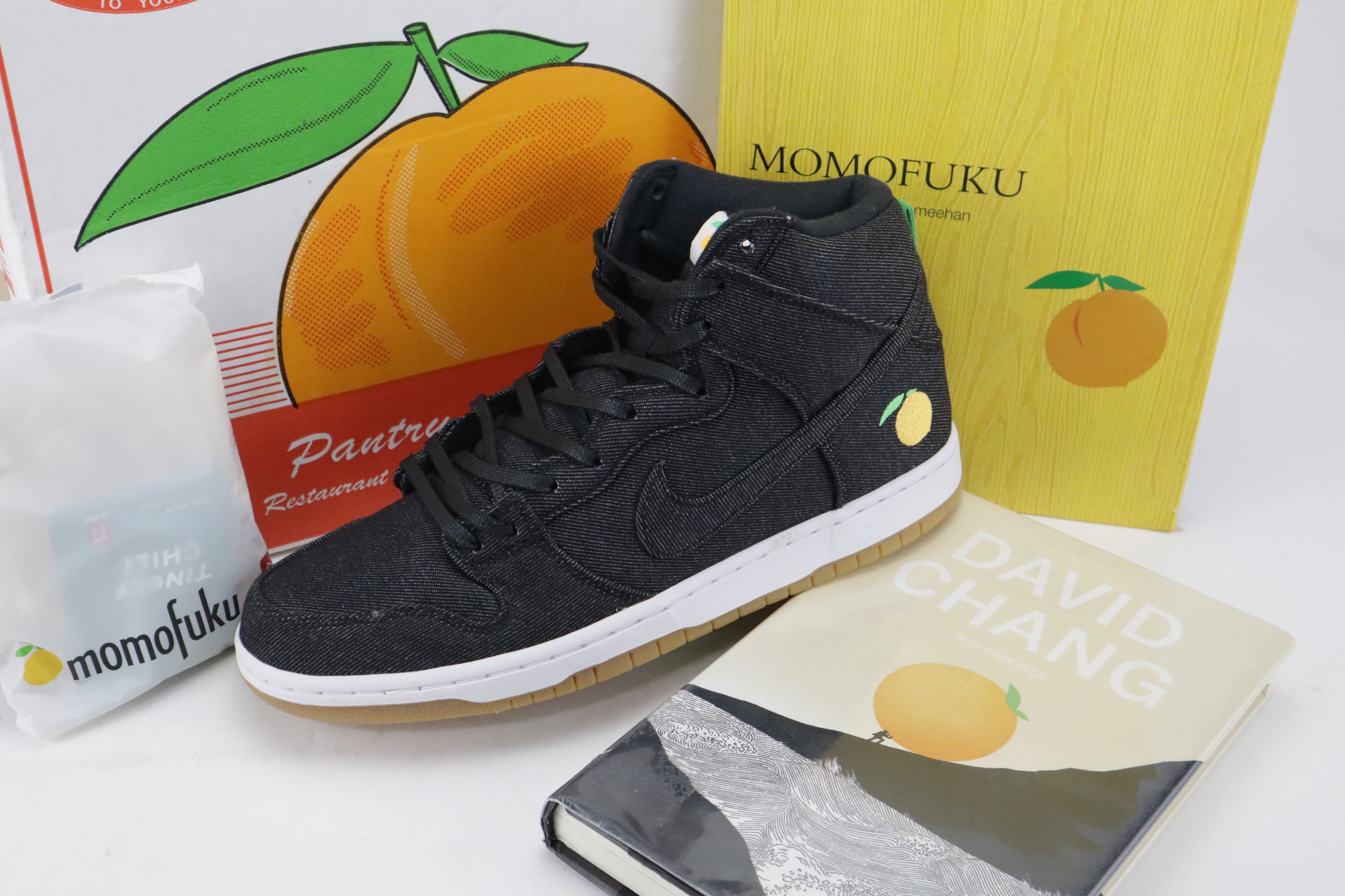 DUNK HIGH SB X DAVID CHANG "MOMOFUKU"