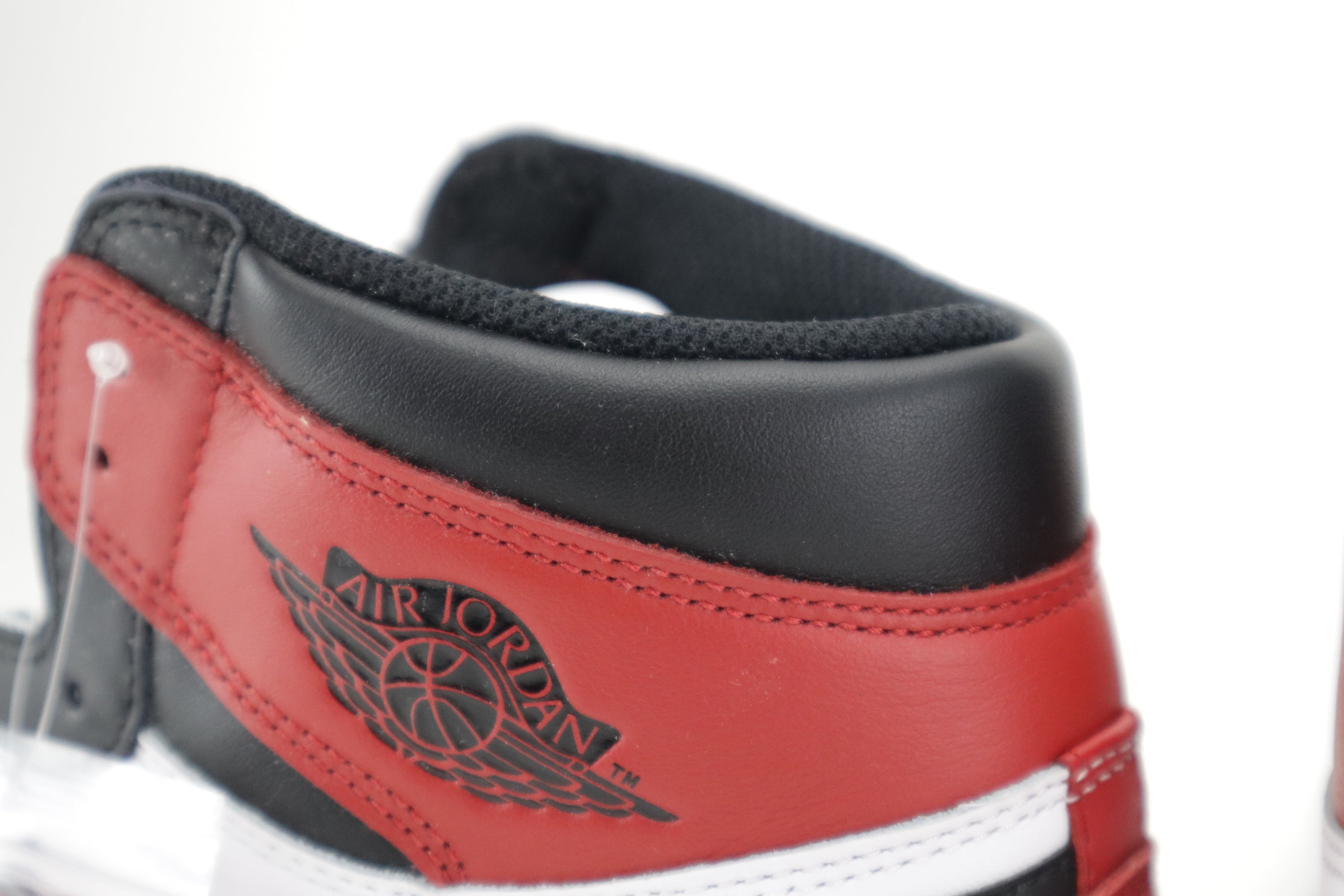 1 RETRO HIGH OG "BLACK TOE" 2016