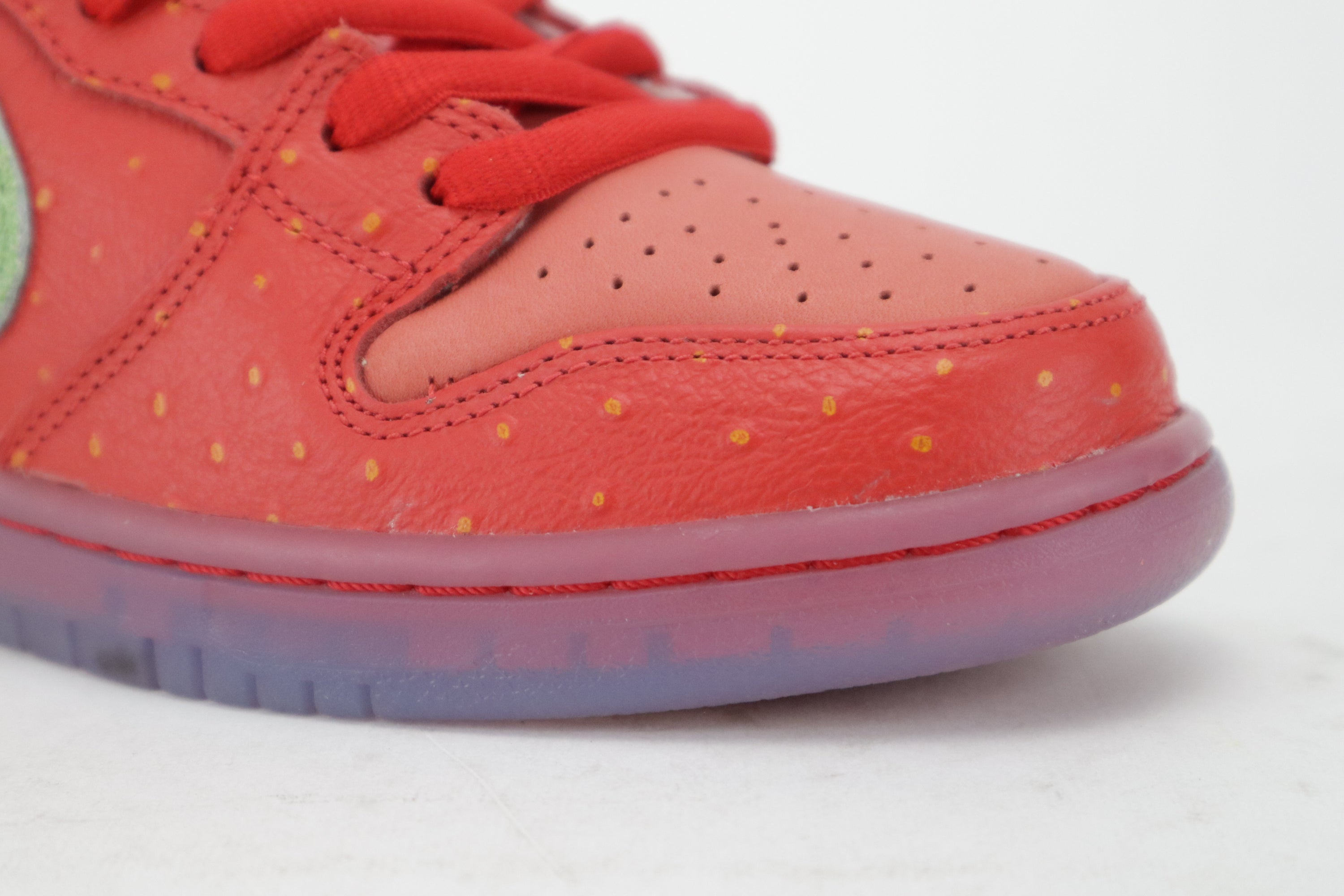 DUNK HIGH PRO QS "STRAWBERRY COUGH"