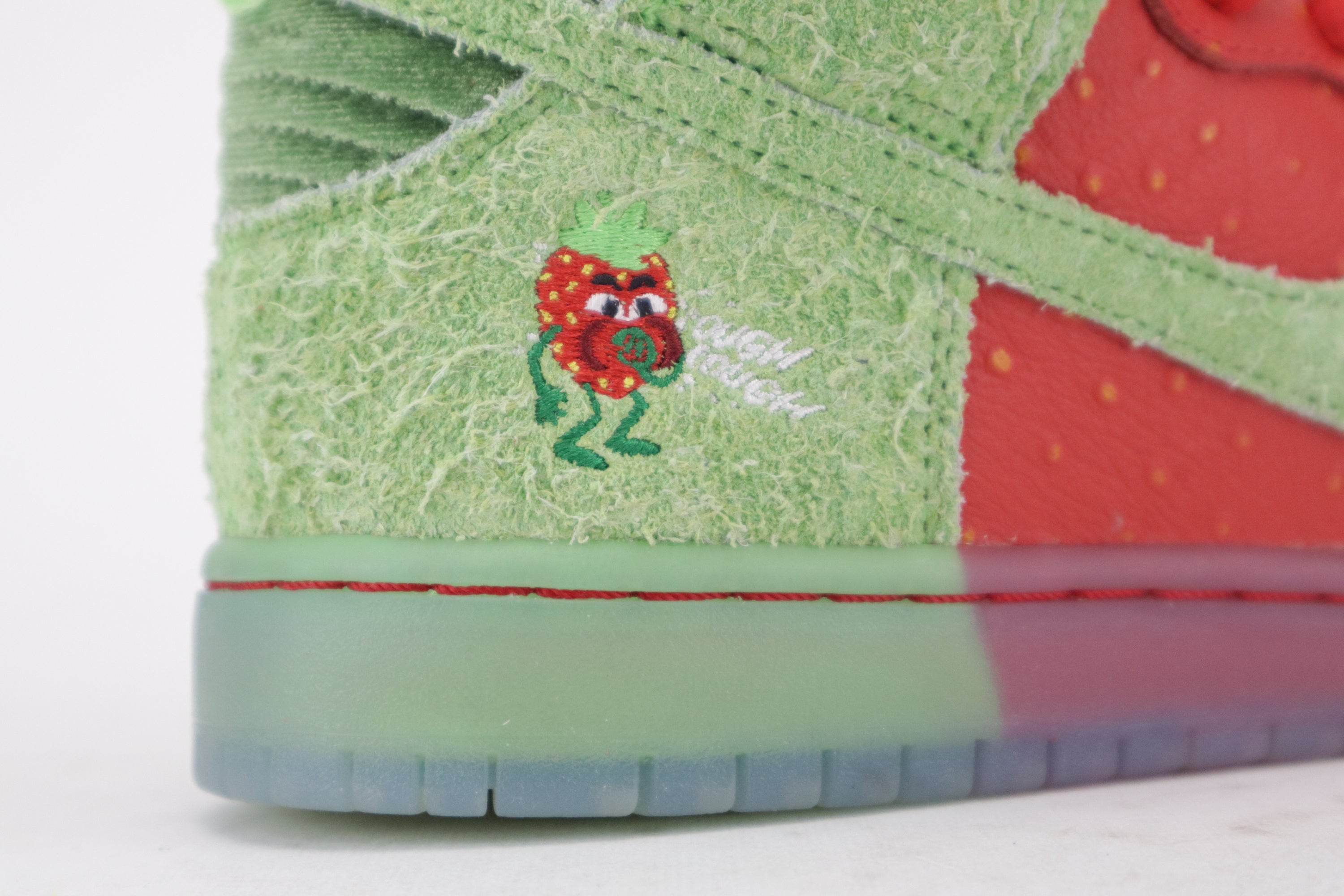 DUNK HIGH PRO QS "STRAWBERRY COUGH"