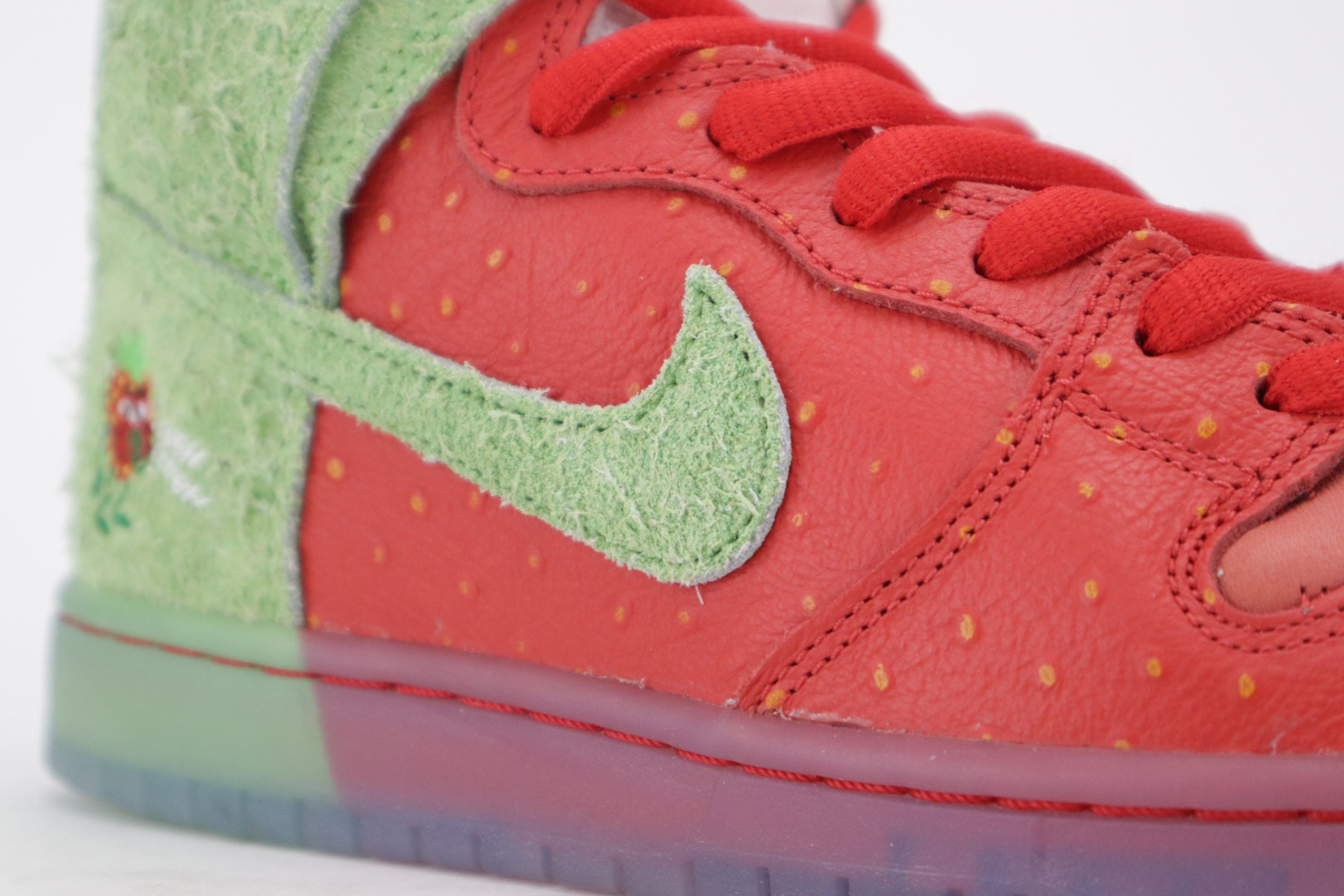 DUNK HIGH PRO QS "STRAWBERRY COUGH"