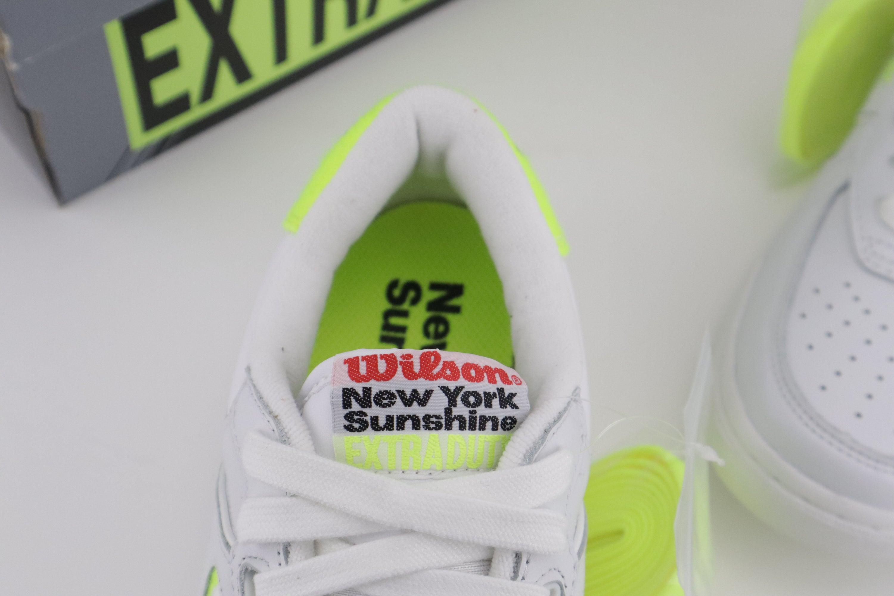 PRO STAFF X NEW YORK SUNSHINE EXTRA DUTY "COURT MAINTENANCE"