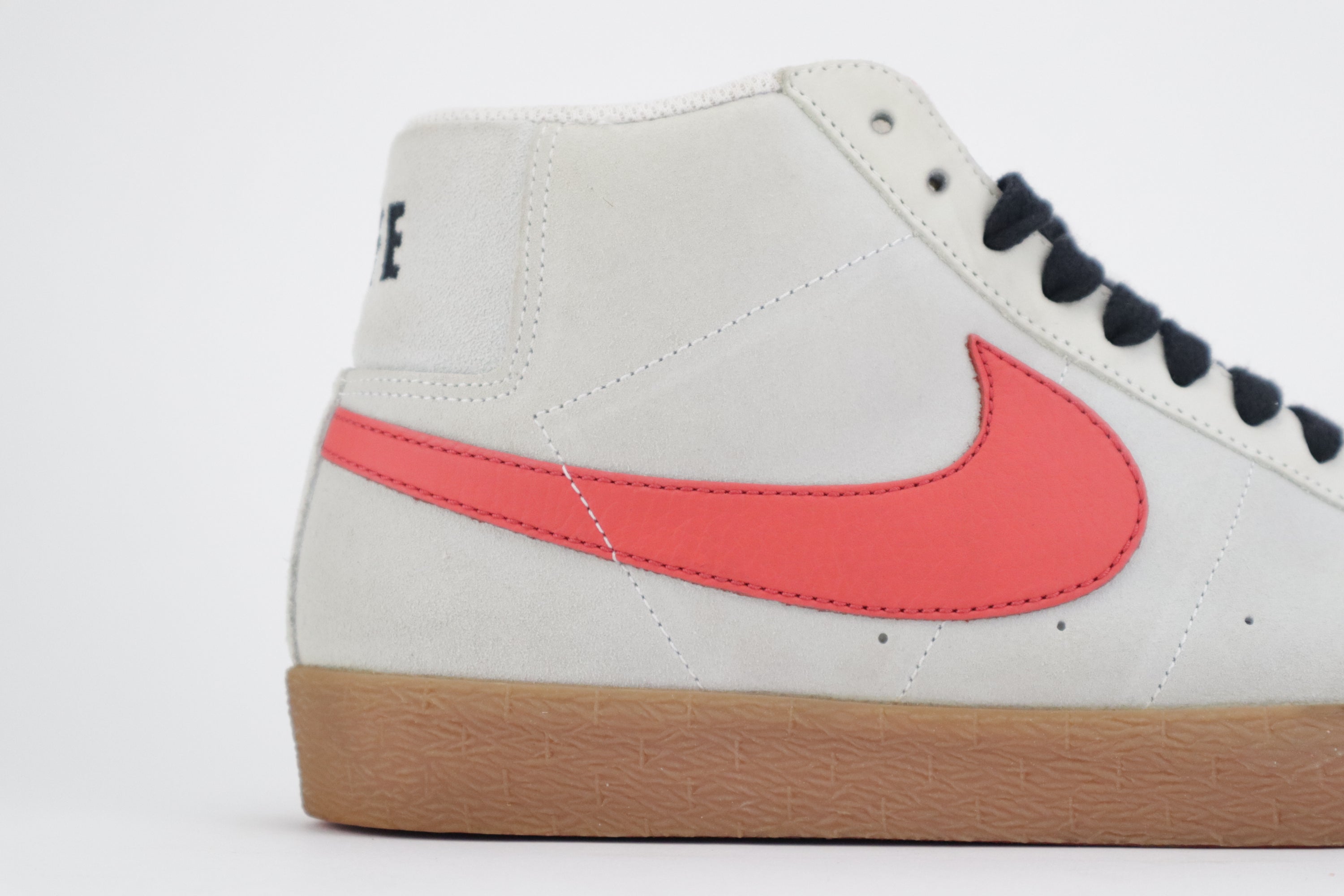 BLAZER "SWOOSH LIFE"