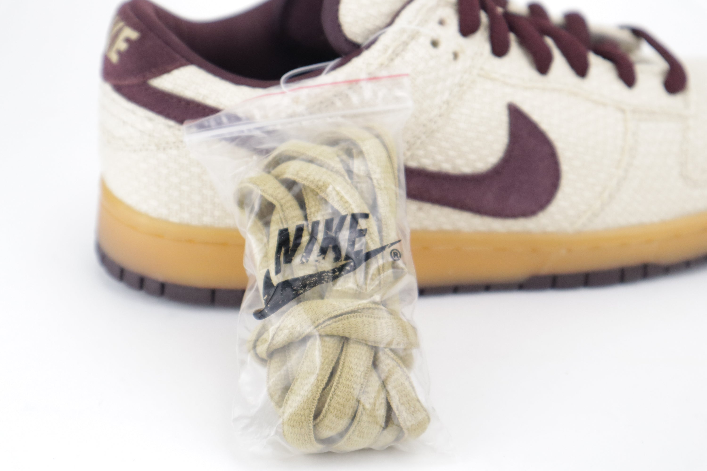 DUNK LOW PRO SB "MOHOGANY HEMP"