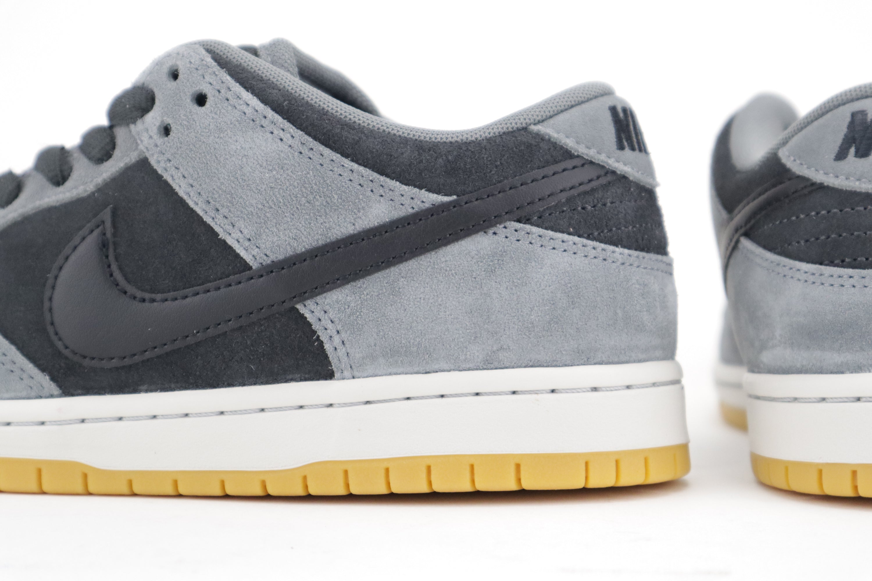 DUNK LOW PRO "DARK SMOKE"