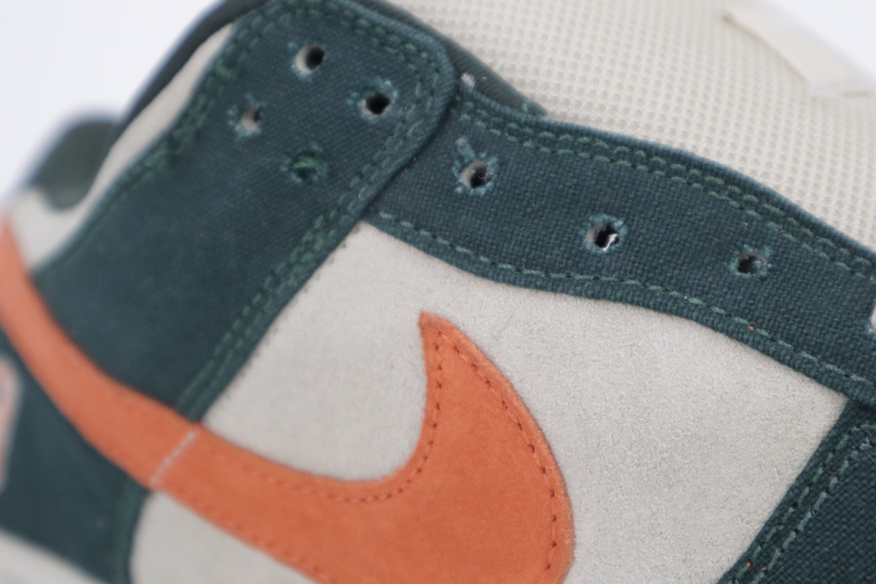 DUNK LOW PRO SB "EIRE"