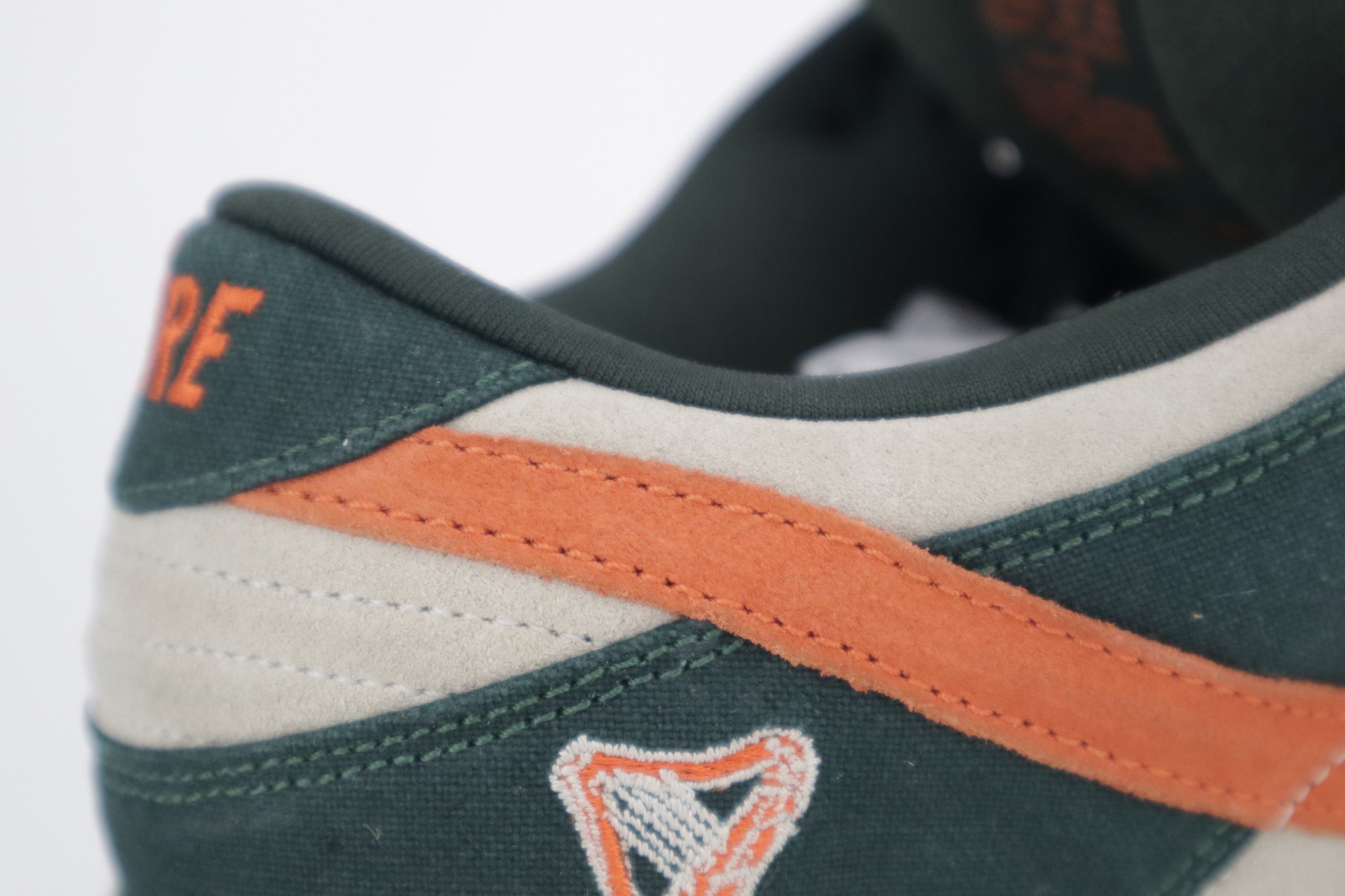 DUNK LOW PRO SB "EIRE"
