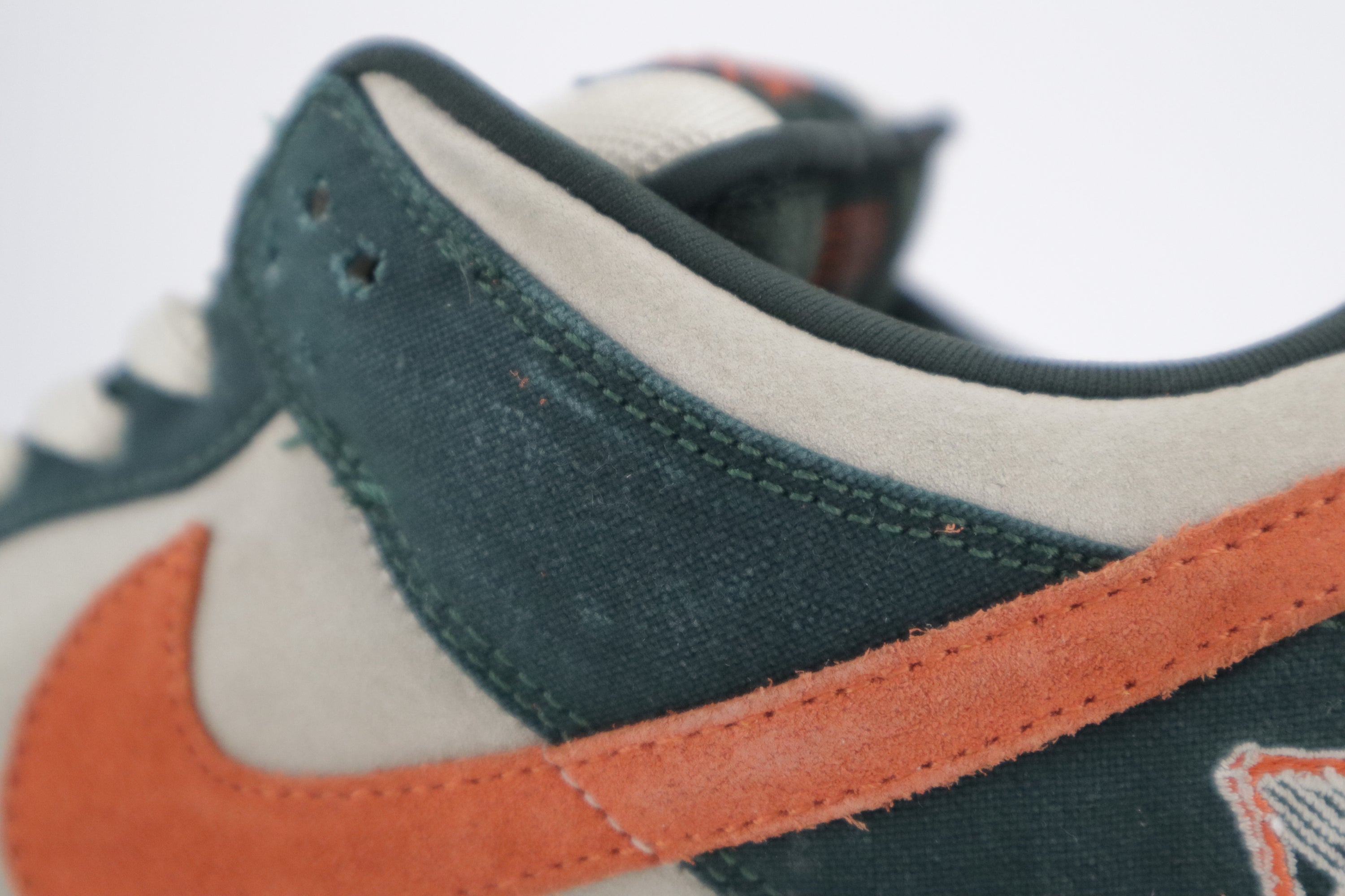 DUNK LOW PRO SB "EIRE"