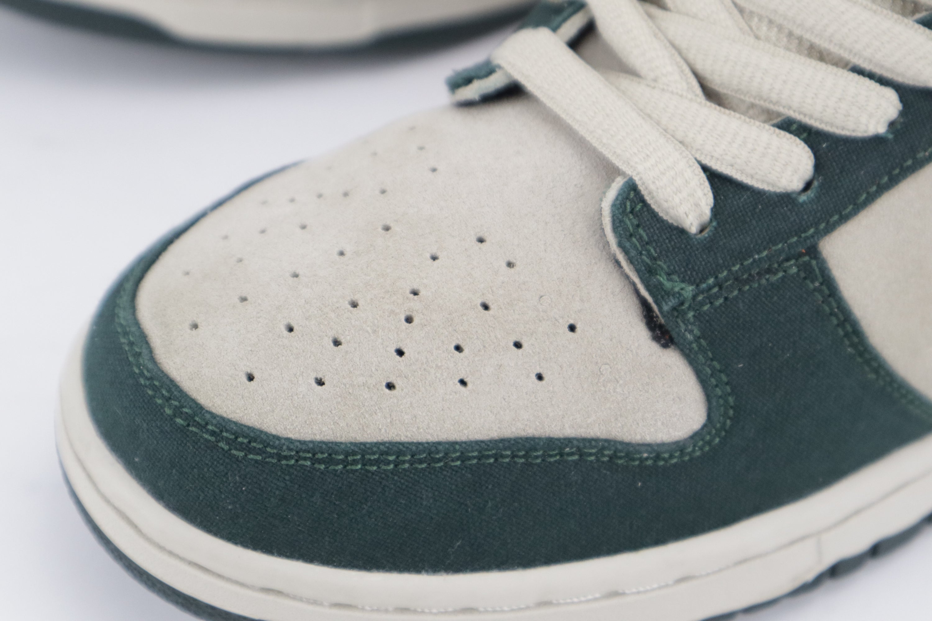 DUNK LOW PRO SB "EIRE"