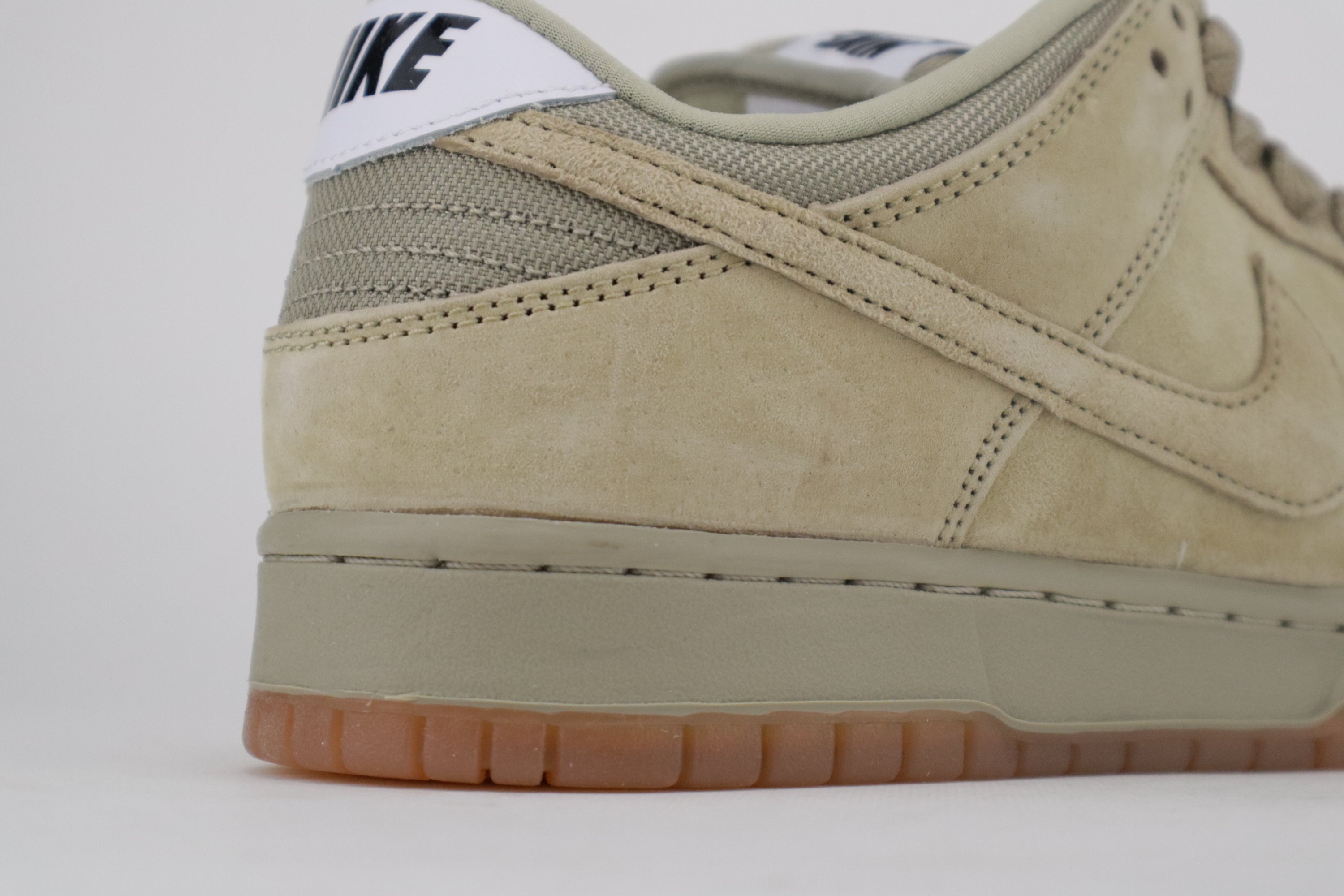 DUNK LOW PRO B "PARACHUTE BEIGE"