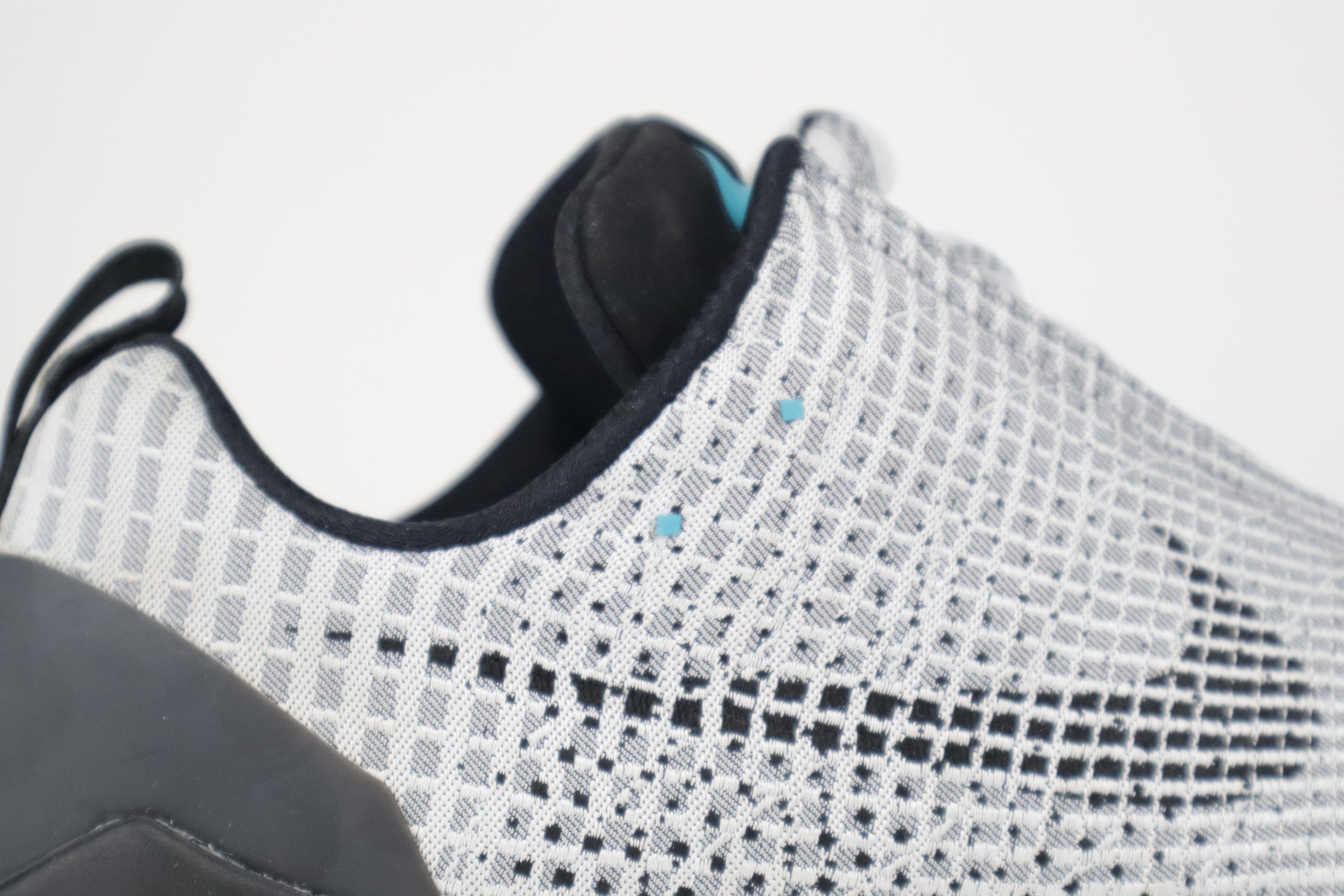 HYPER ADAPT 1.0 "METALLIC SILVER"