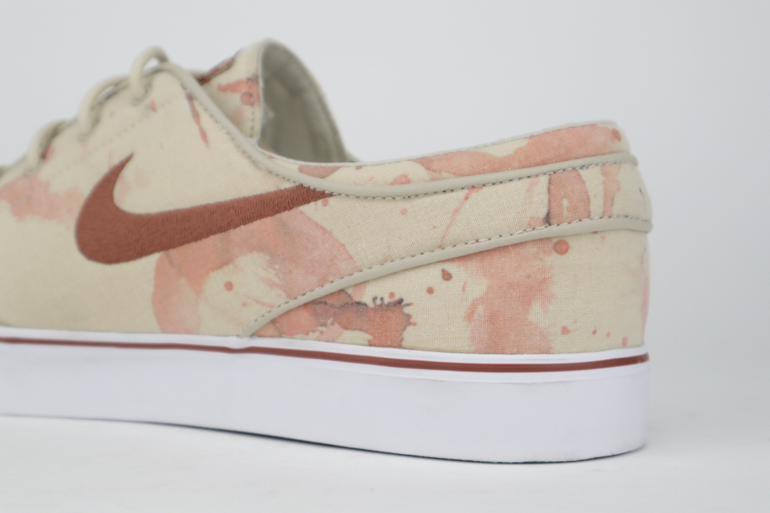 ZOOM STEFAN JANOSKI "BLOOD STRAIN WINO"
