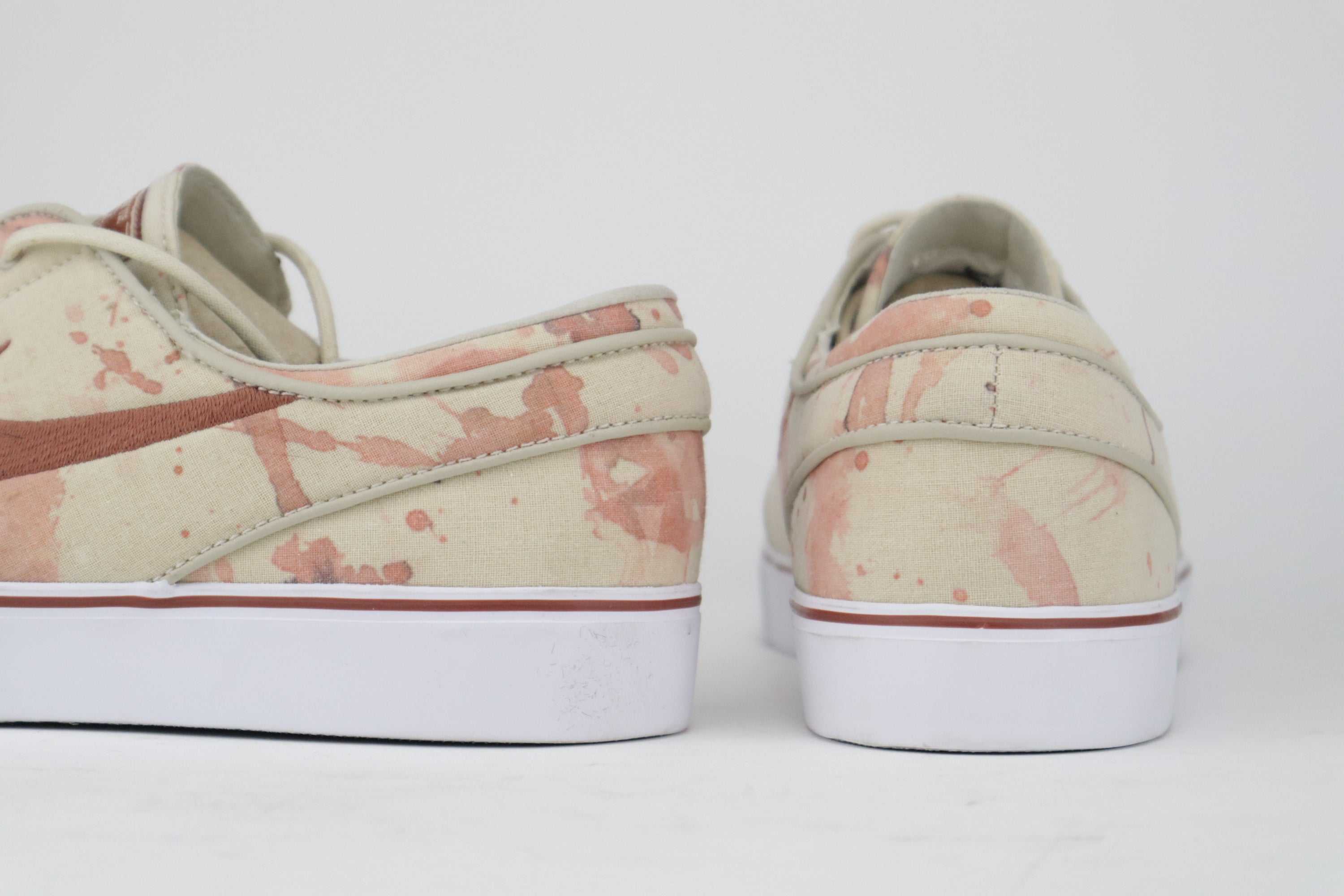 ZOOM STEFAN JANOSKI "BLOOD STRAIN WINO"