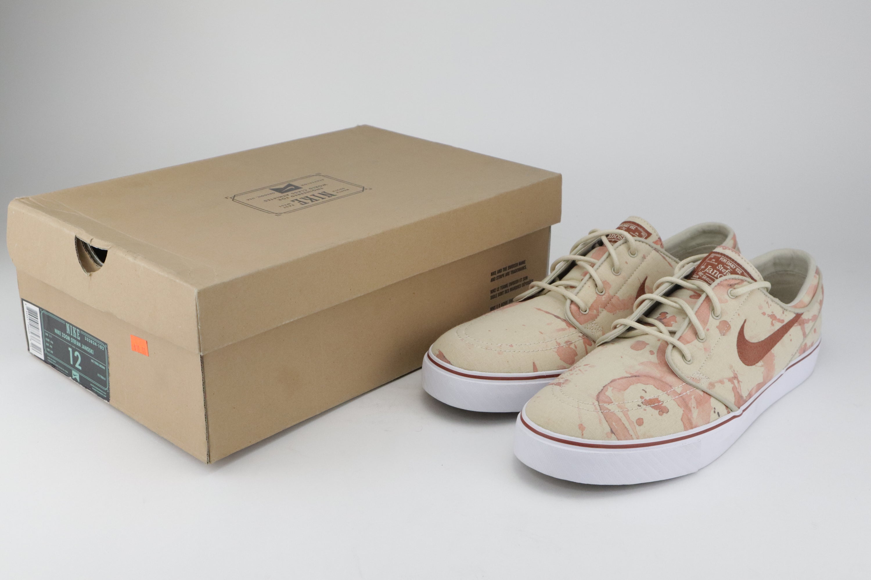 ZOOM STEFAN JANOSKI "BLOOD STRAIN WINO"