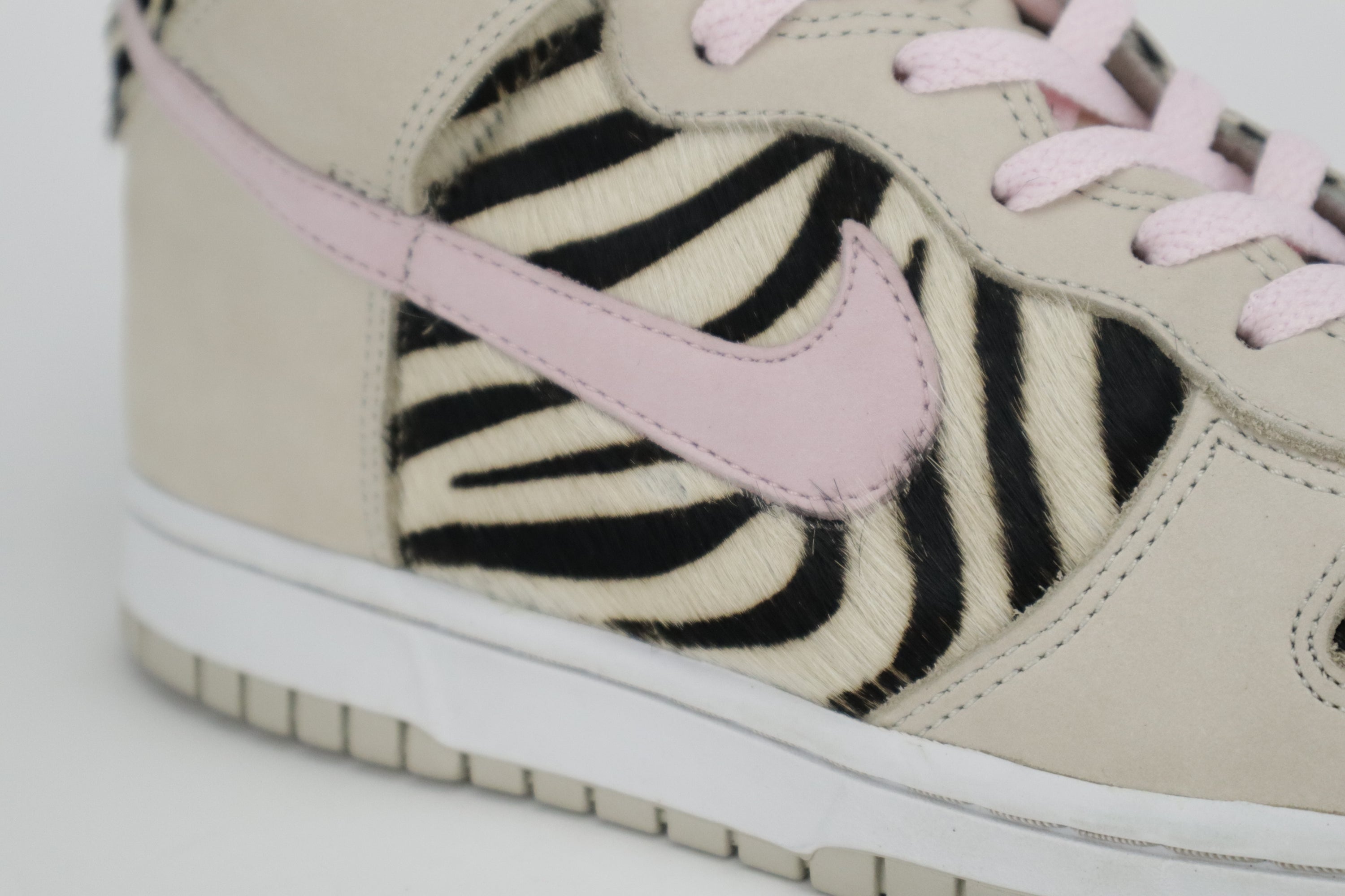 DUNK HIGH "ZEBRA"