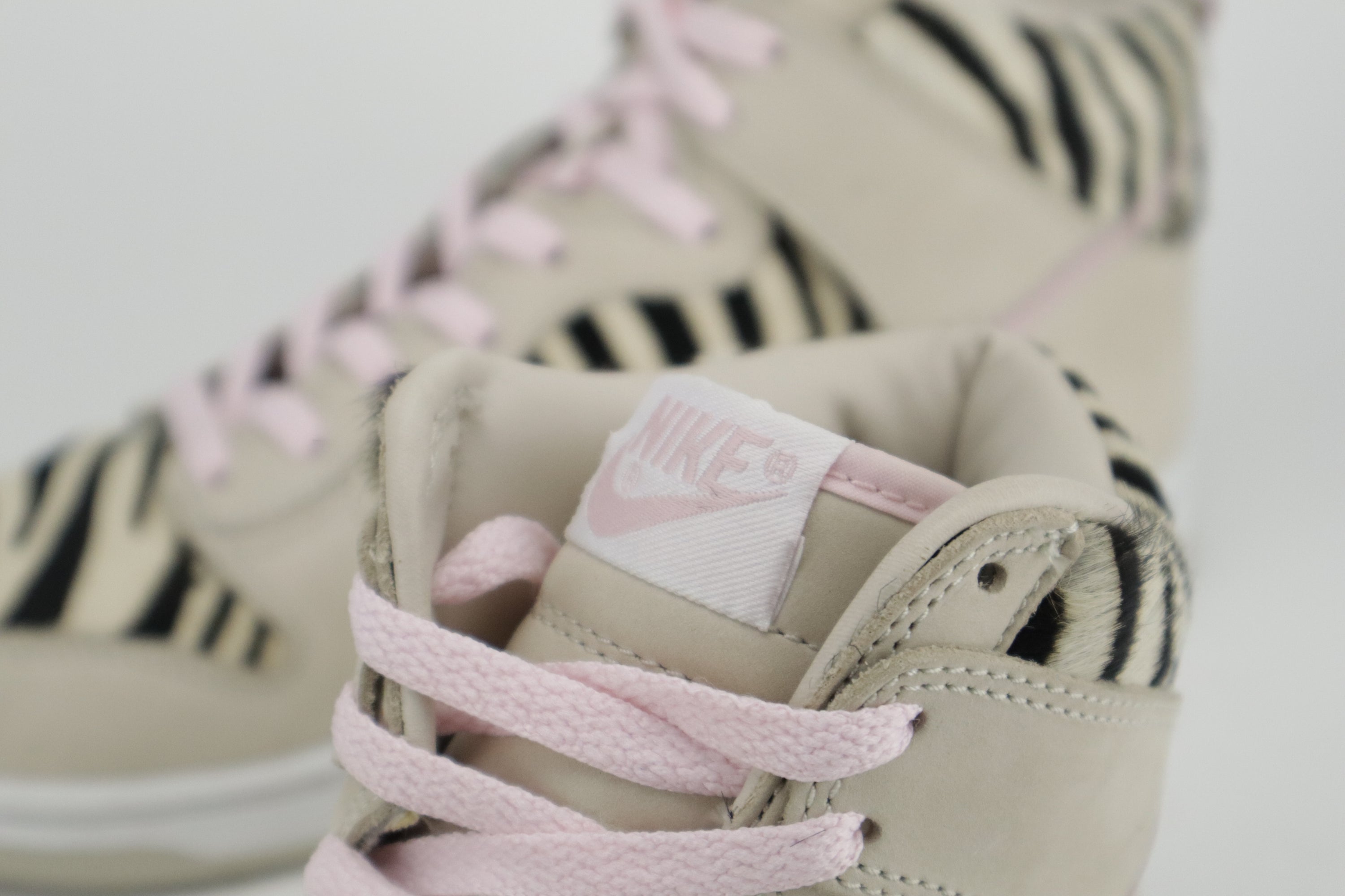 DUNK HIGH "ZEBRA"