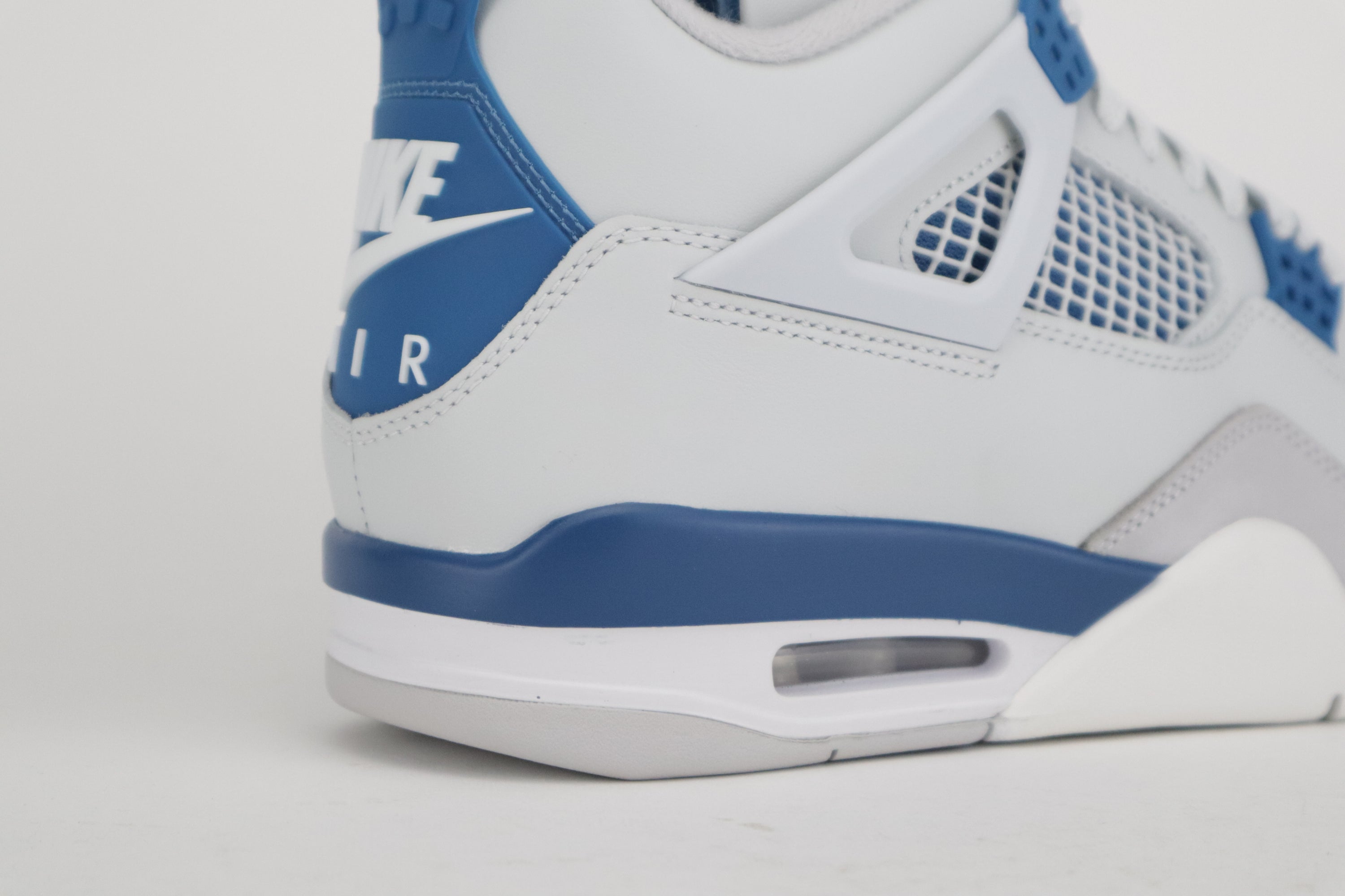 RETRO 4 "MILITRARY BLUE"