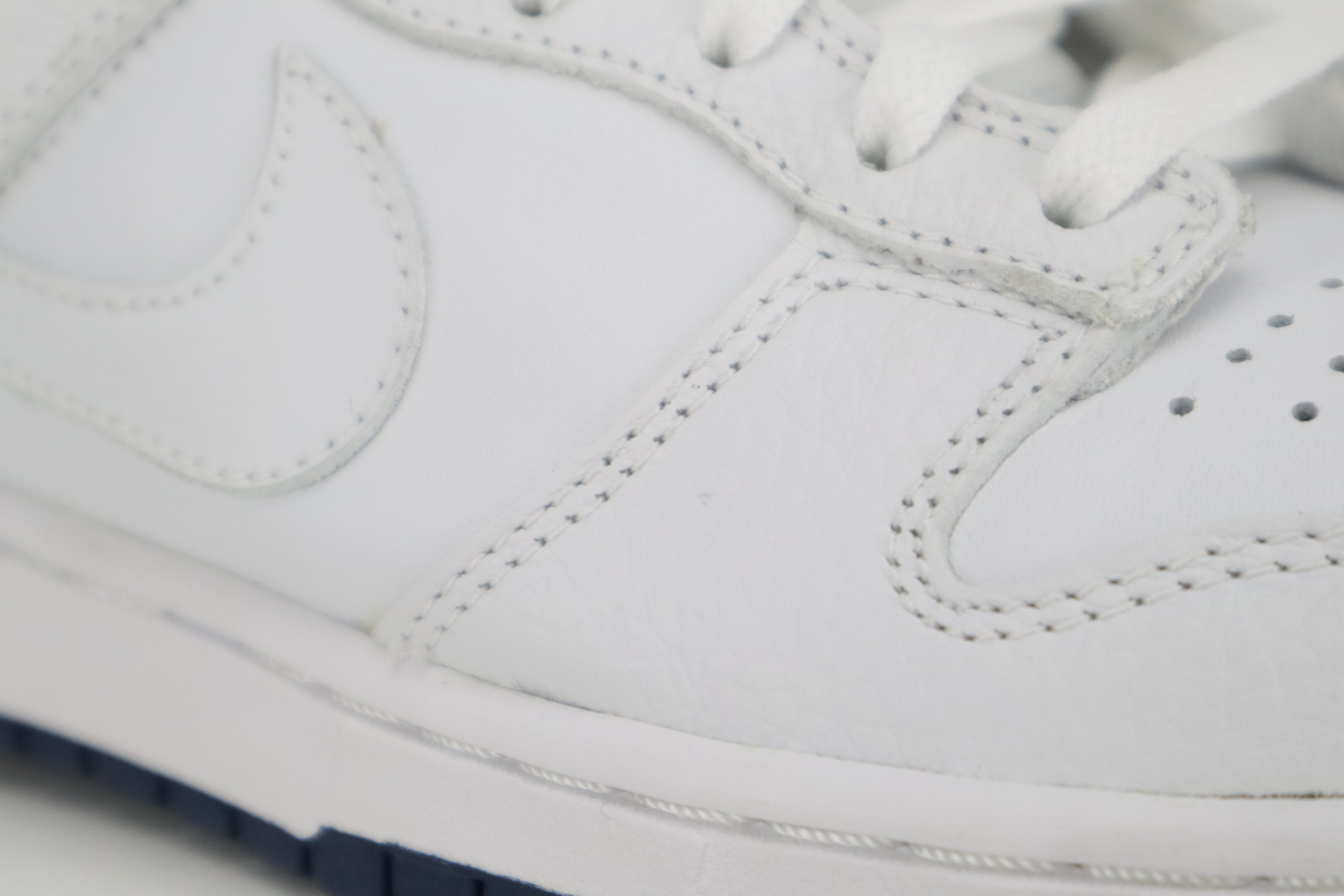 DUNK LOW PRO "WHITE NAVY"