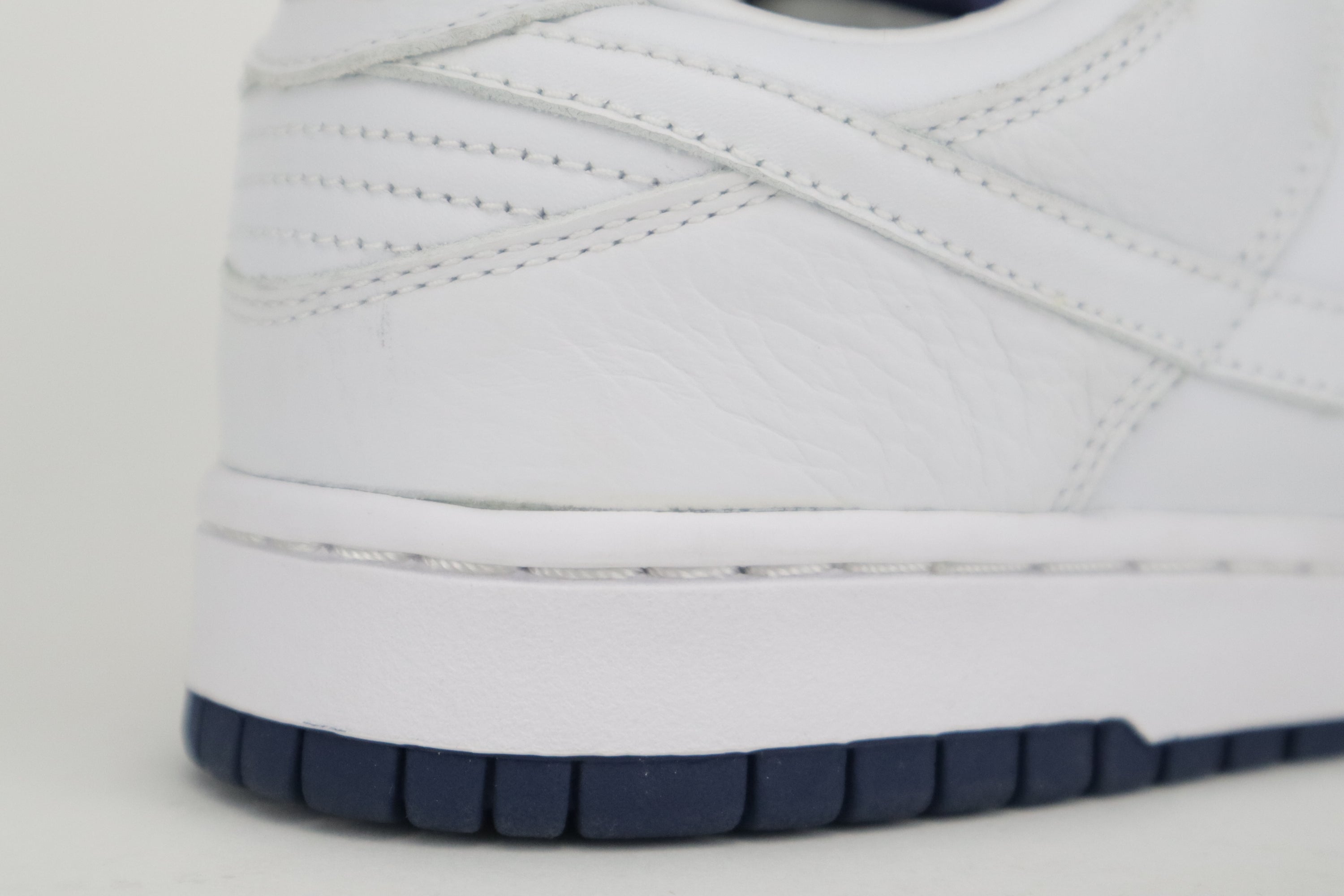 DUNK LOW PRO "WHITE NAVY"