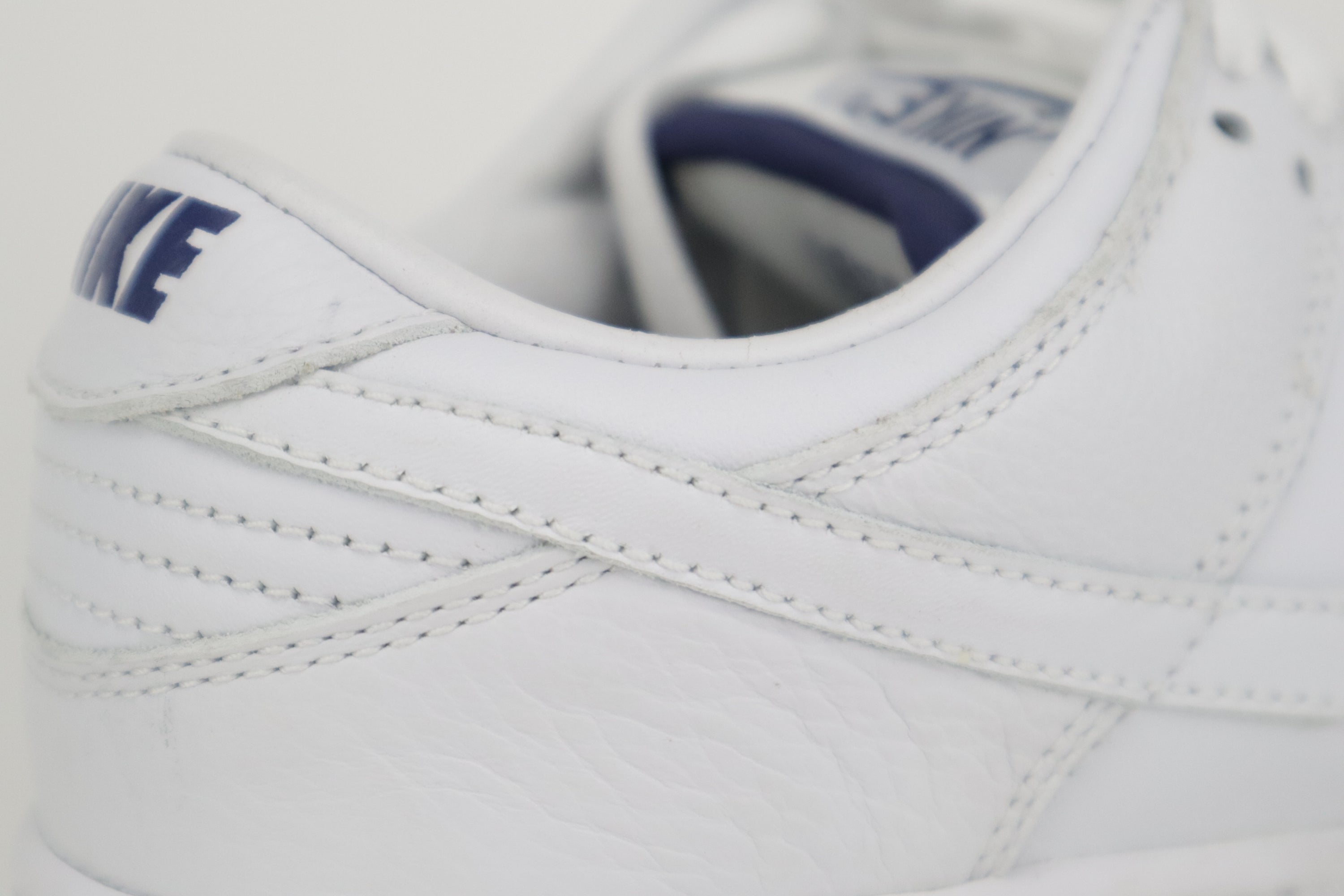 DUNK LOW PRO "WHITE NAVY"