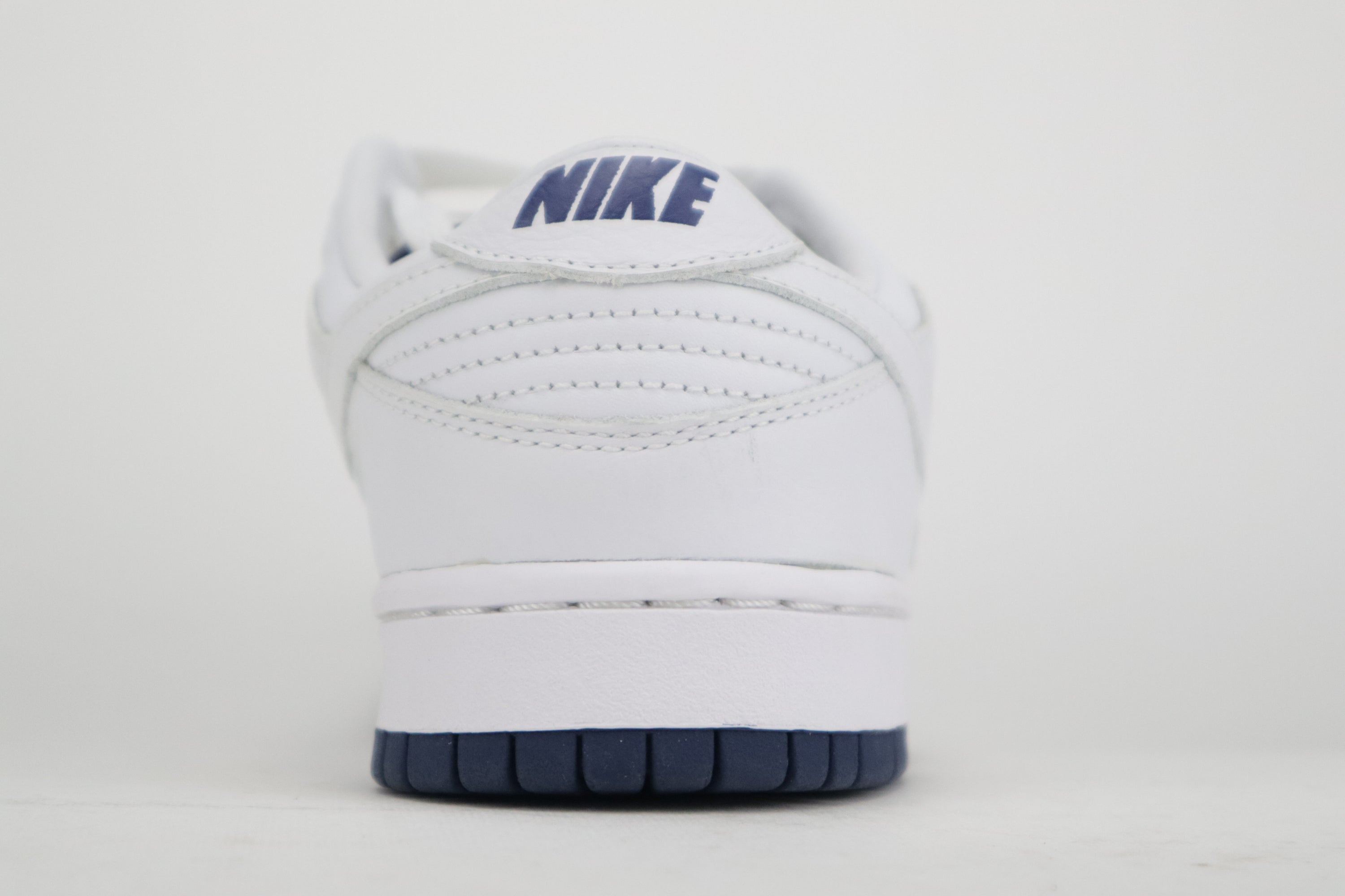 DUNK LOW PRO "WHITE NAVY"