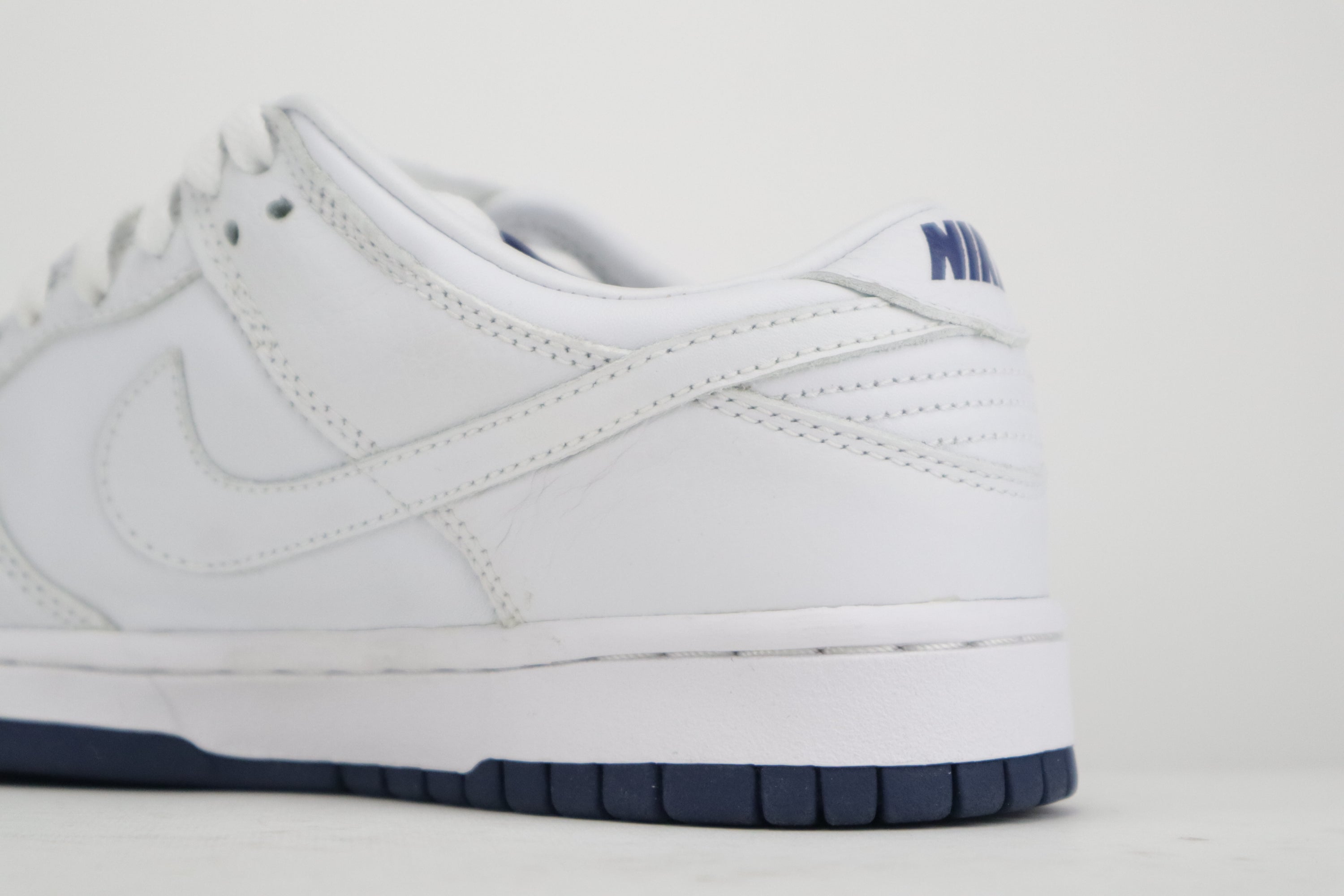 DUNK LOW PRO "WHITE NAVY"