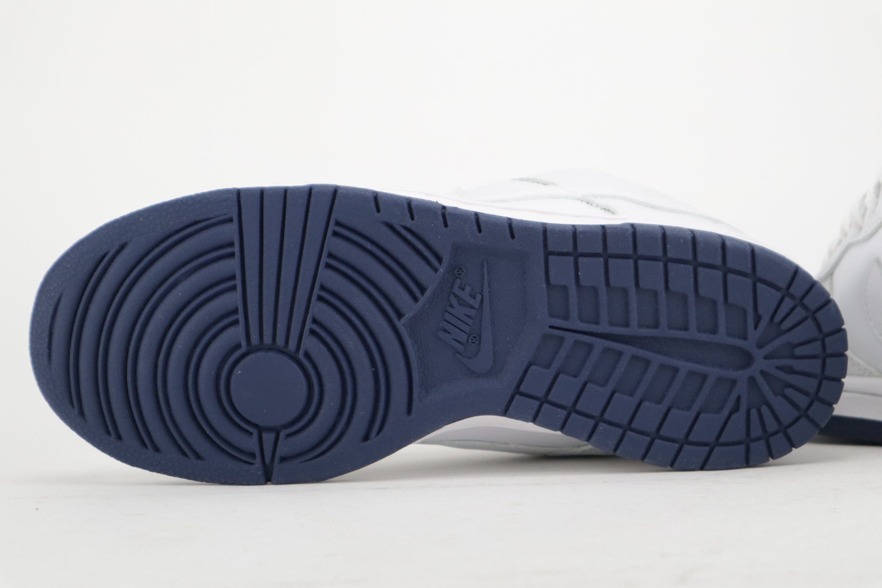 DUNK LOW PRO "WHITE NAVY"