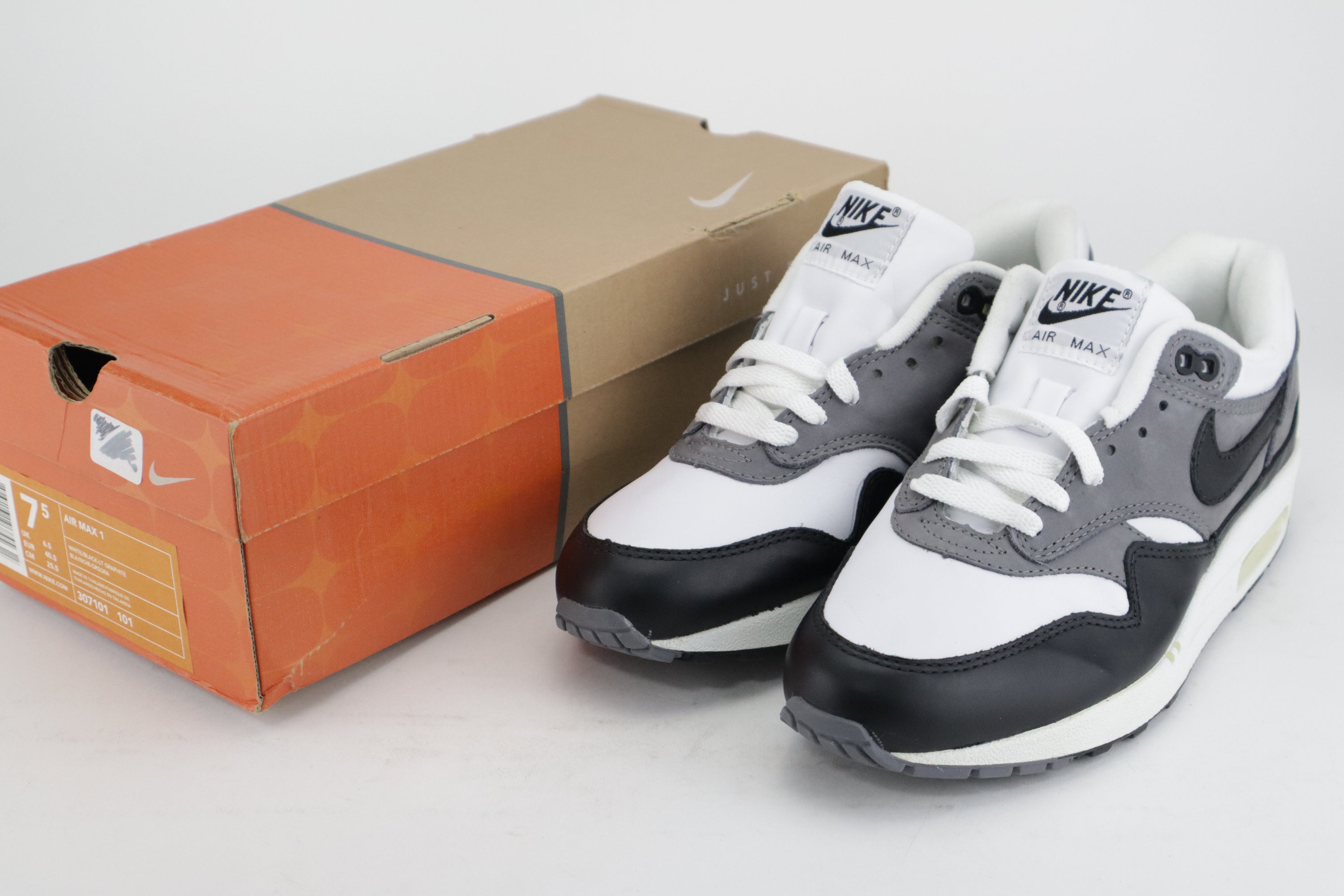 AIR MAX 1 "GRAPHITE"