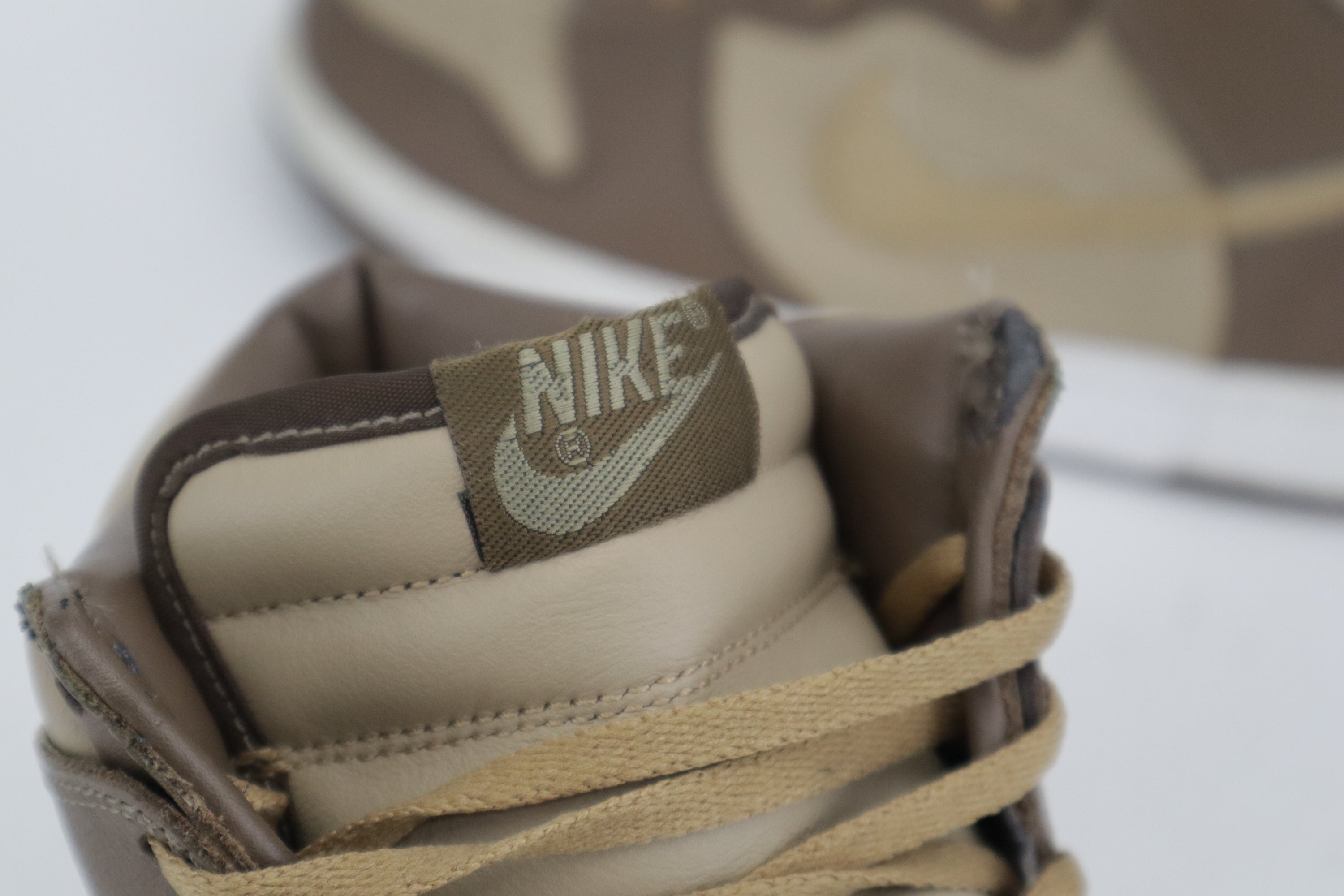 DUNK HIGH PLUS B "STUSSY"