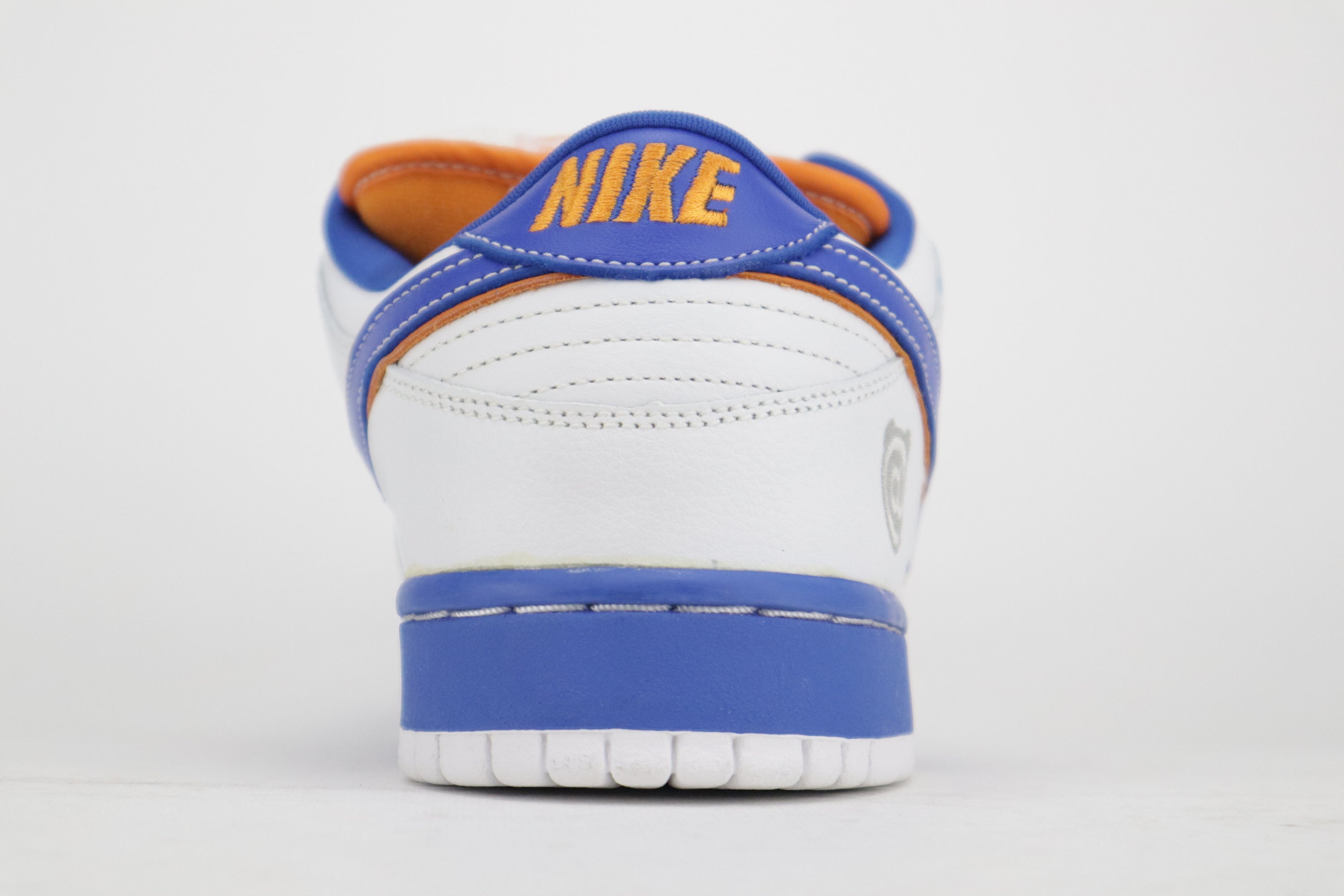 DUNK LOW PRO SB "MEDICOM 1"