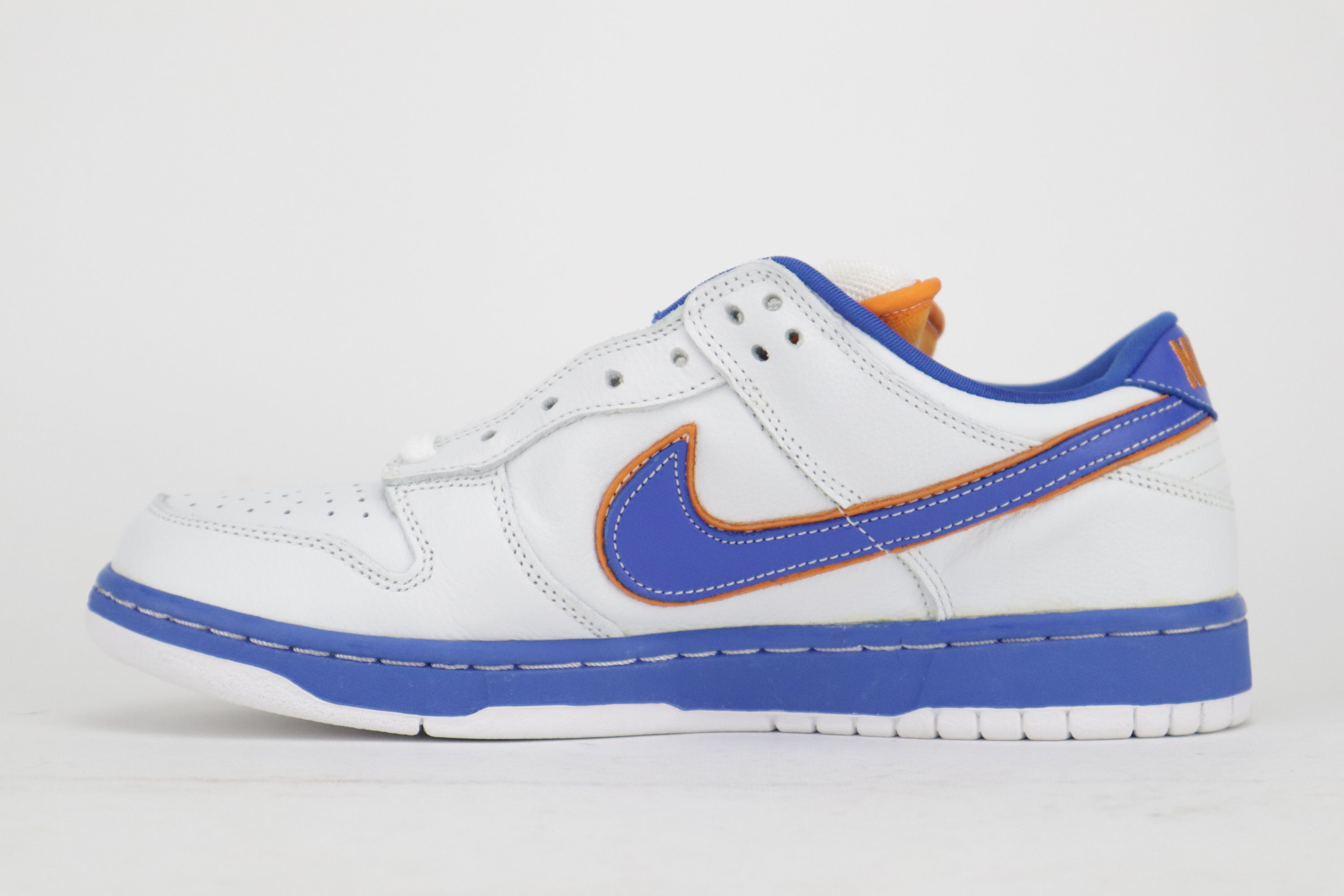 DUNK LOW PRO SB "MEDICOM 1"