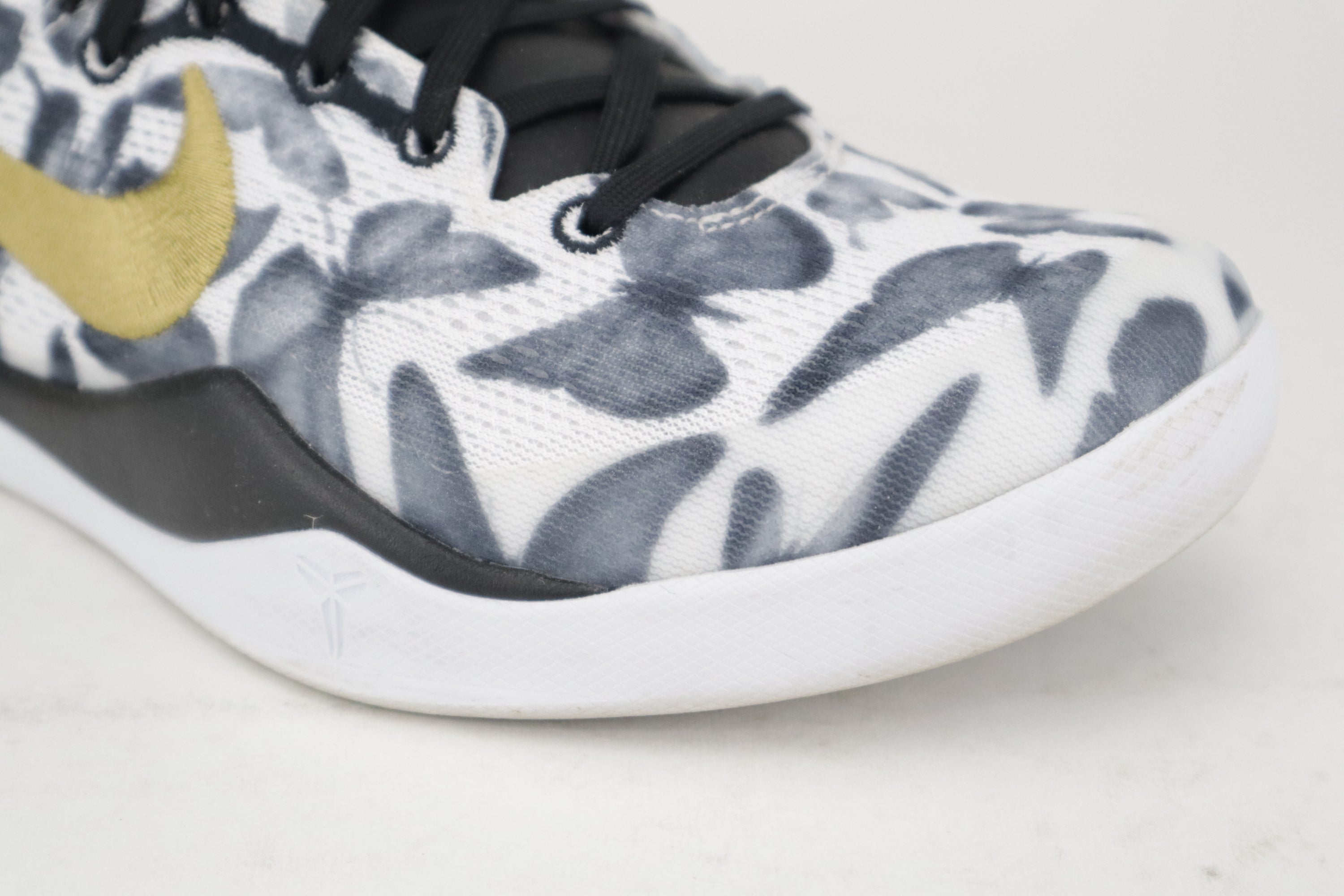 KOBE VIII PROTRO "GIGI"