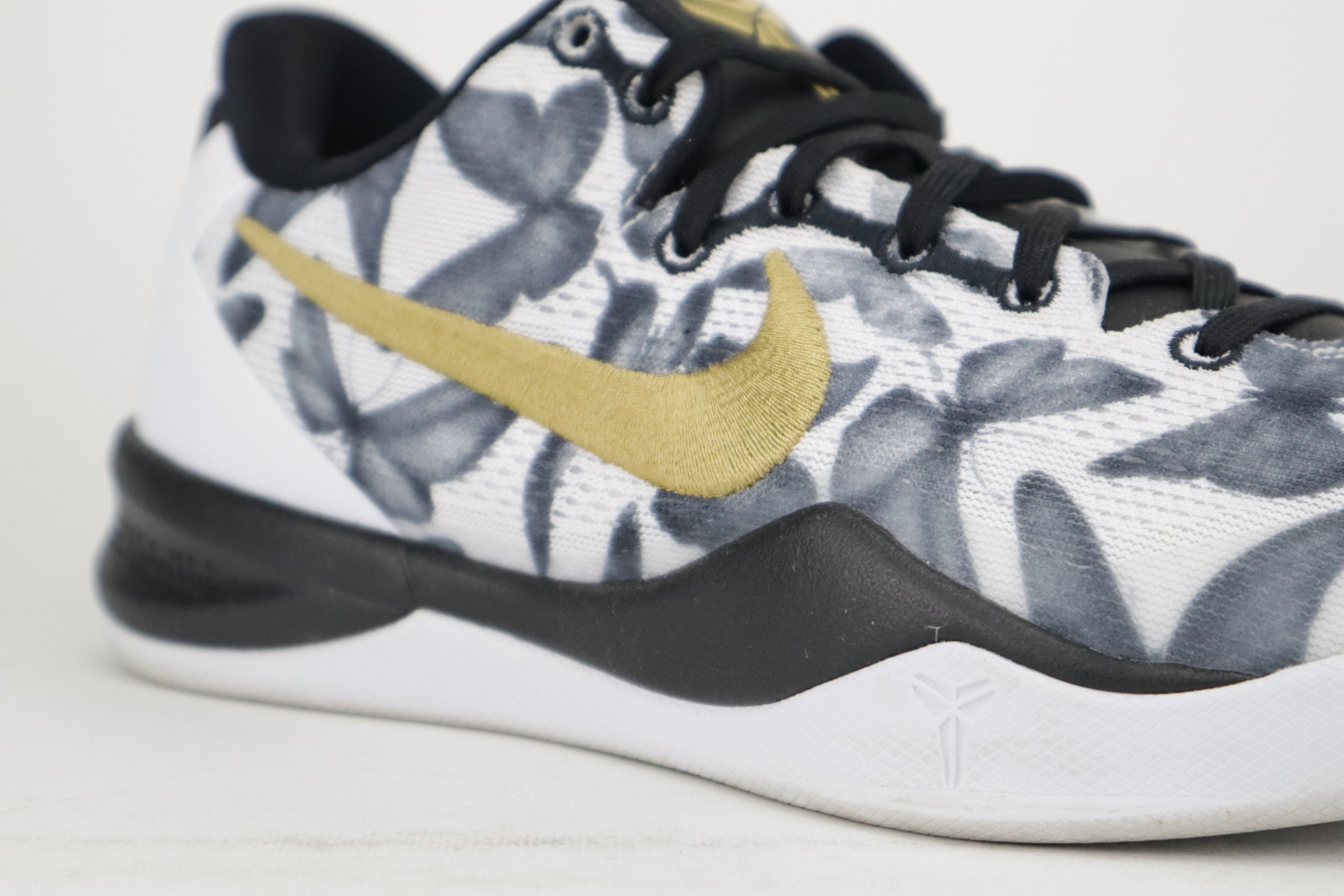 KOBE VIII PROTRO "GIGI"