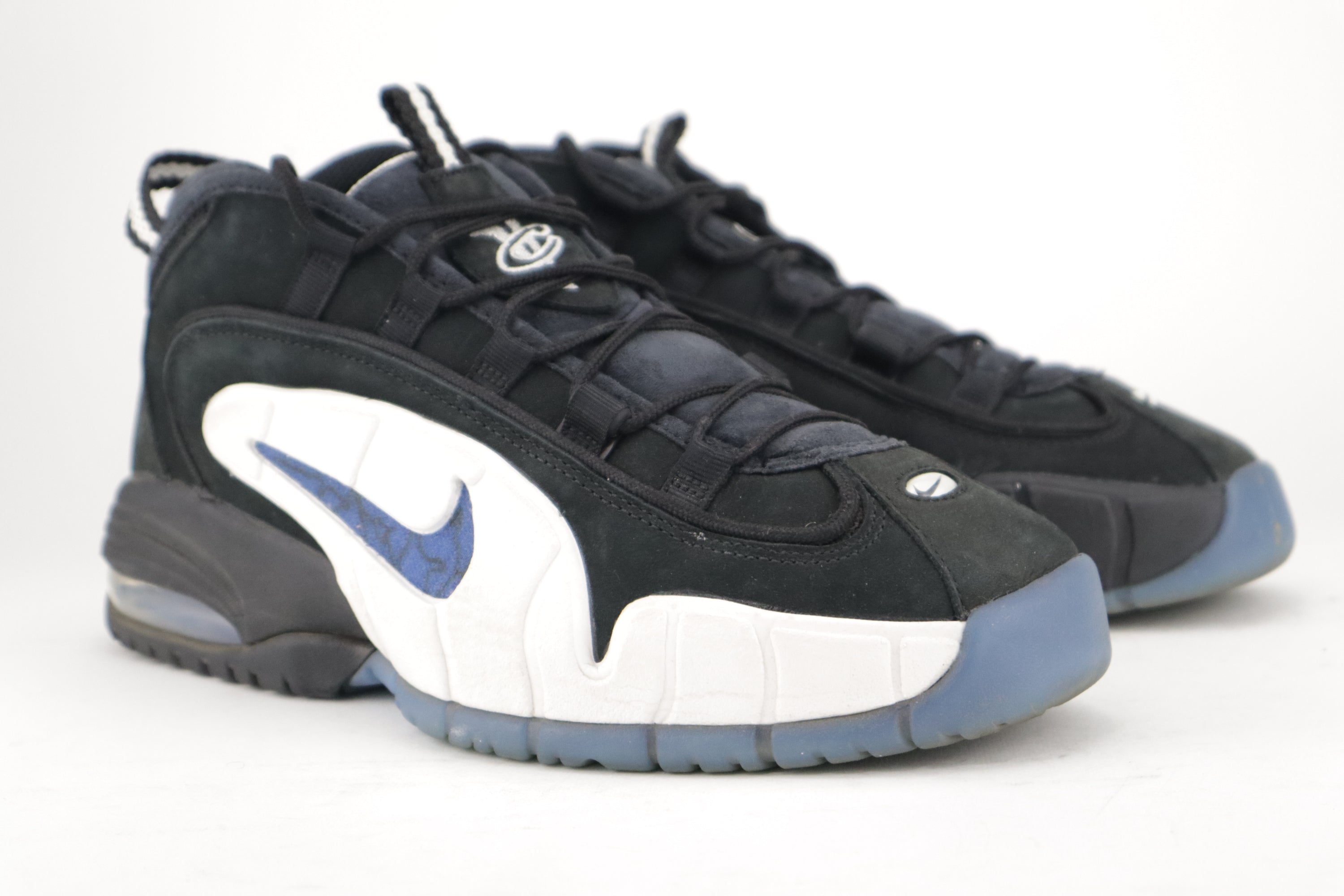 AIR MAX PENNY X SOCIAL STATUS