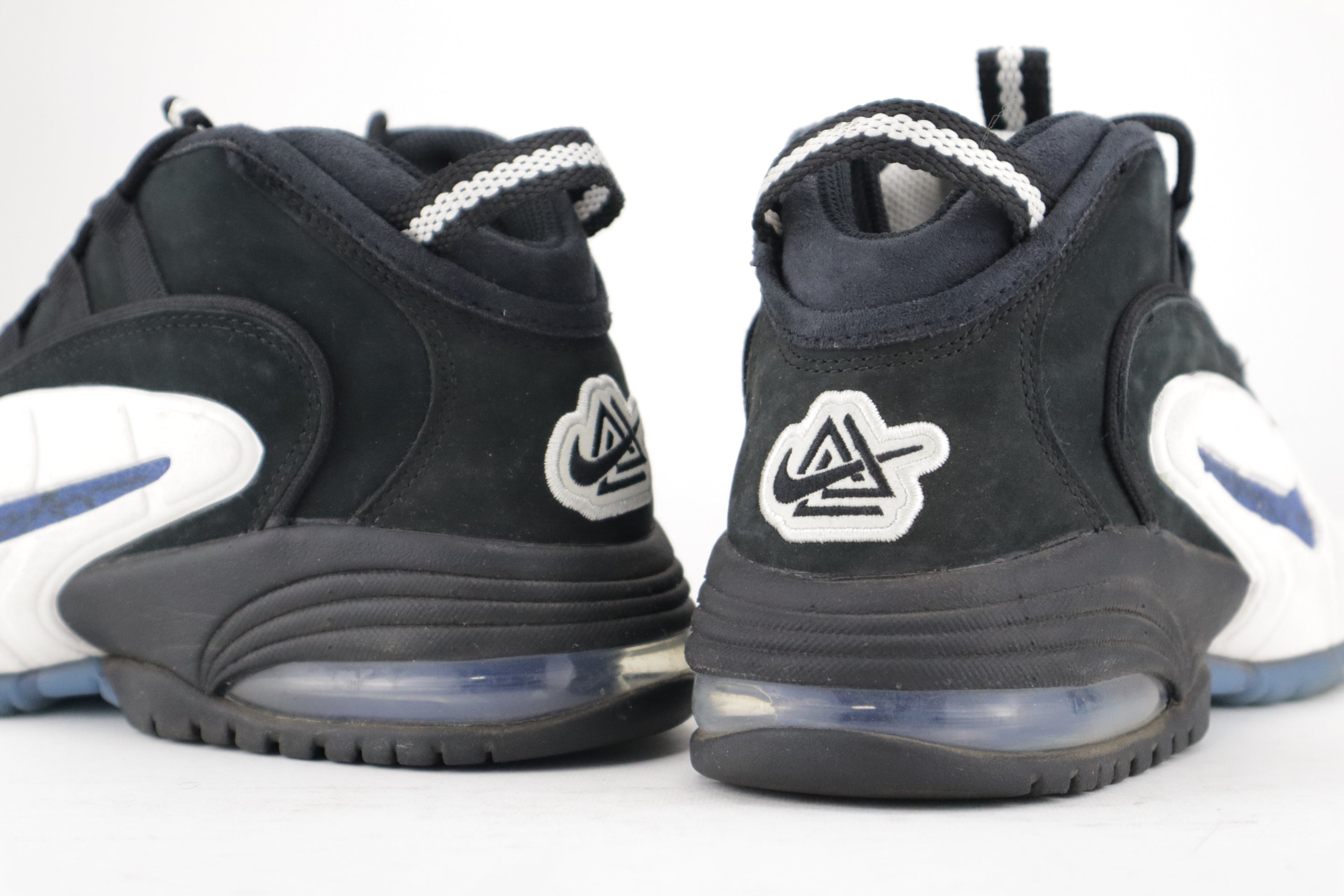 AIR MAX PENNY X SOCIAL STATUS
