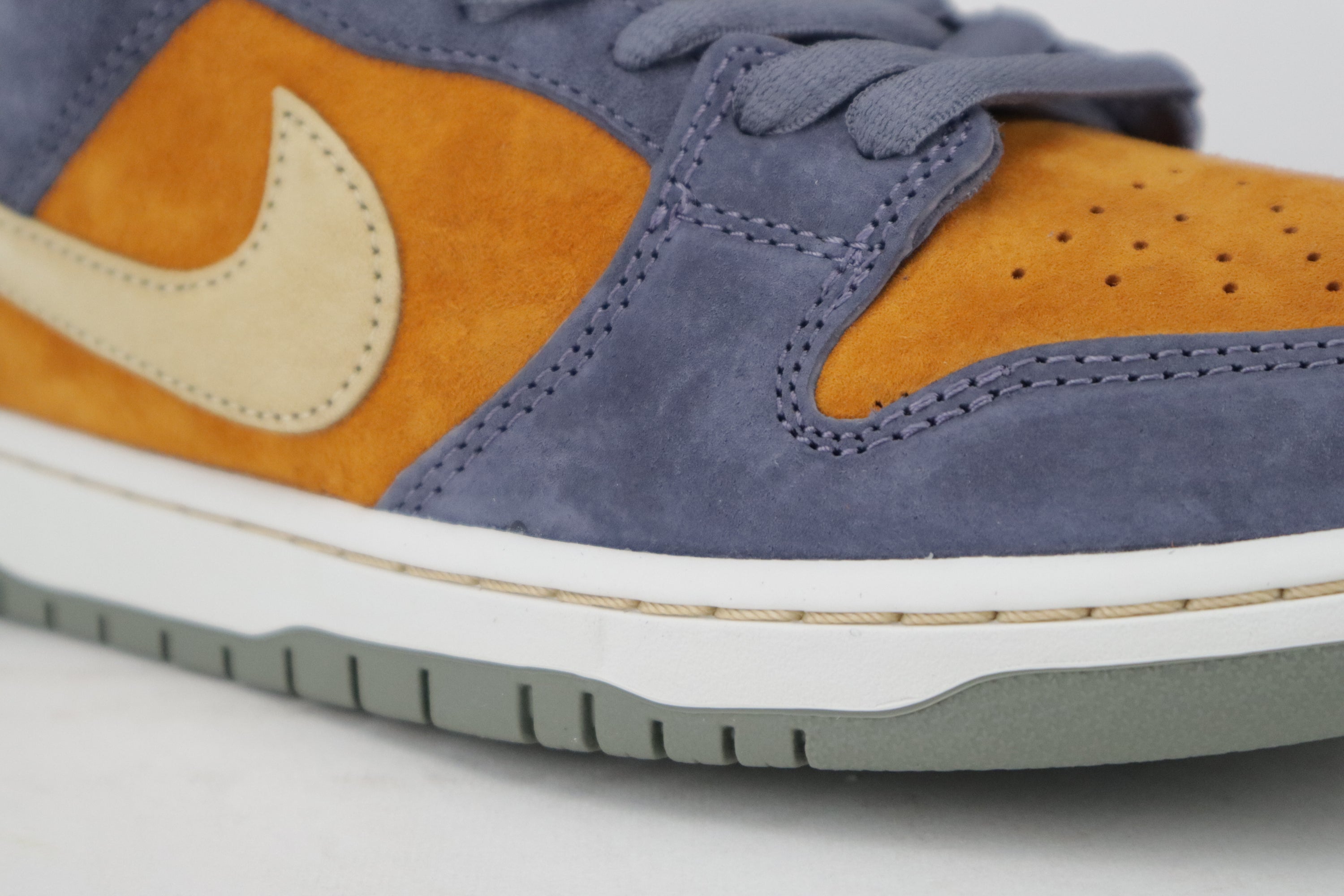 DUNK LOW PRO SB "CARBON SESAME"