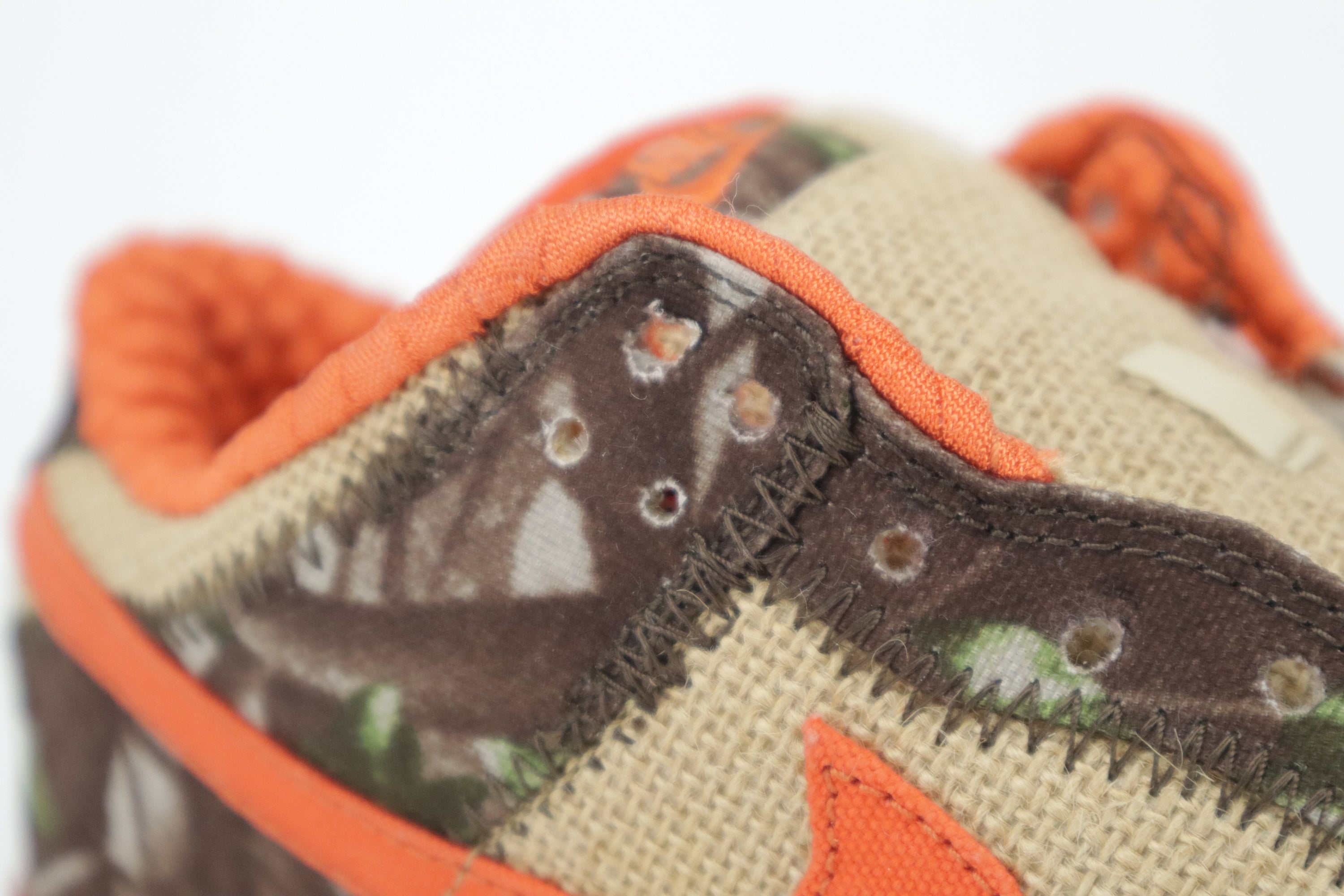 DUNK LOW PRO SB "REESE FORBES / HUNTER"