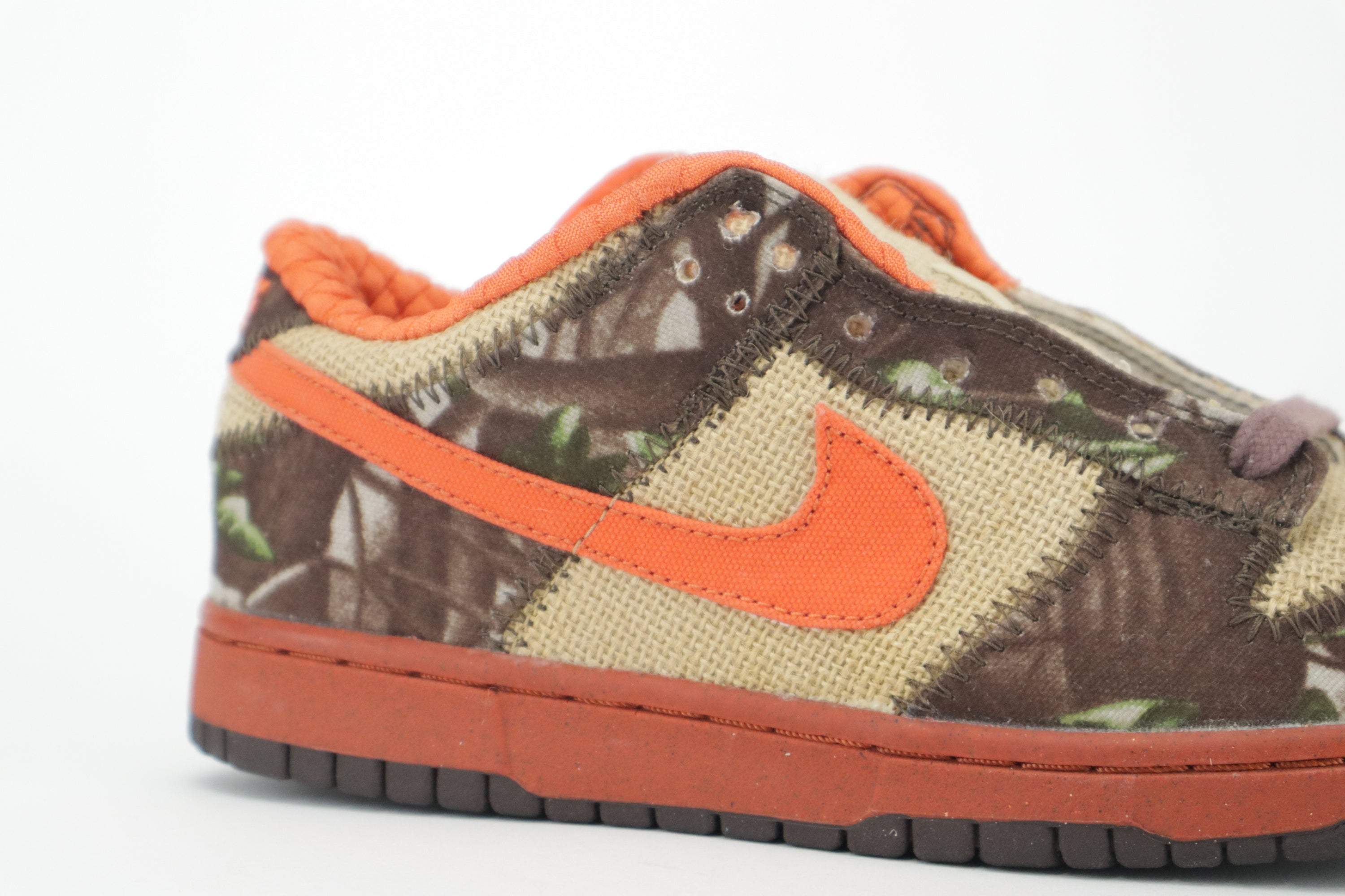 DUNK LOW PRO SB "REESE FORBES / HUNTER"