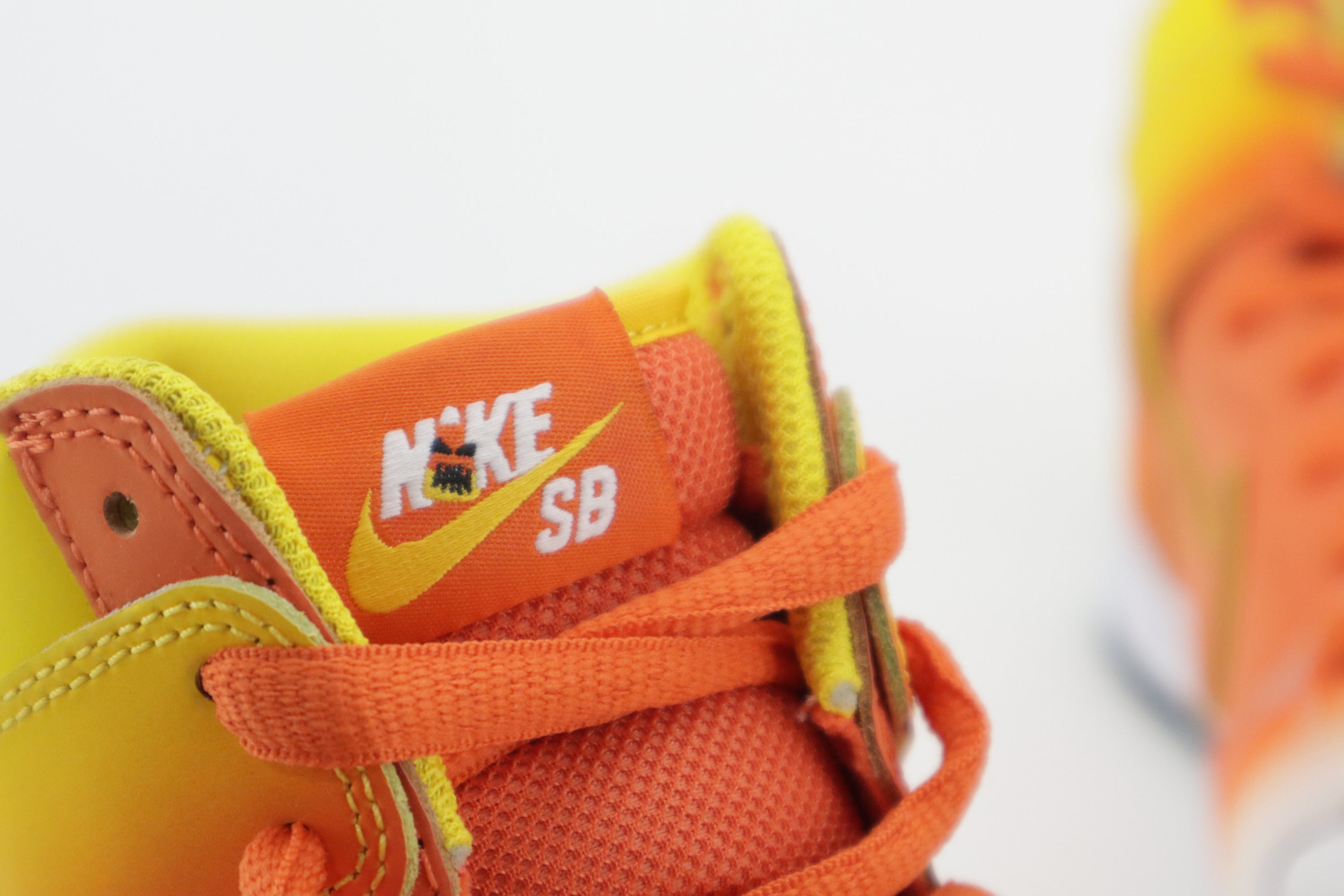 DUNK HIGH PRO SB "SWEET TOOTH"