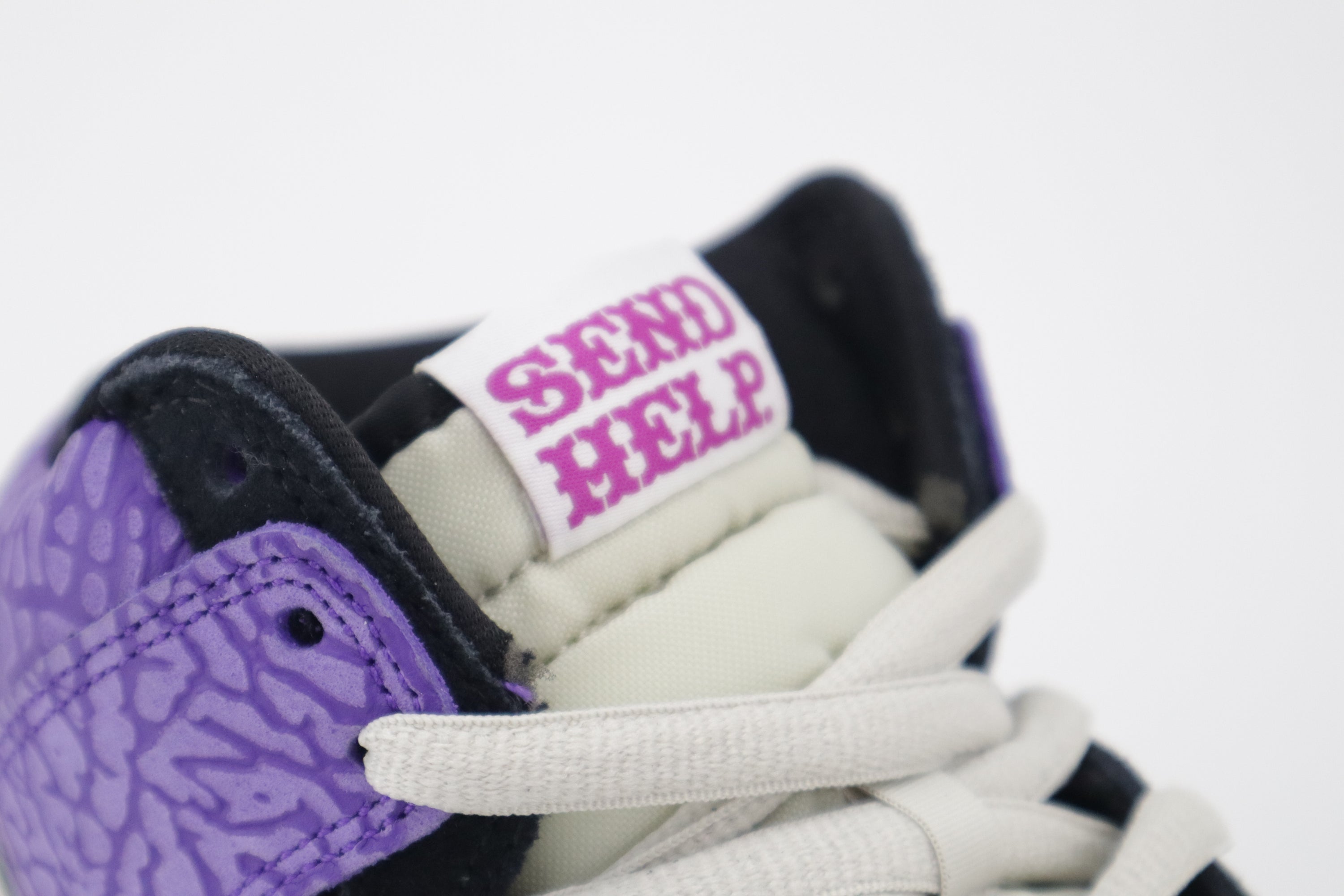 DUNK HIGH PREMIUM SB "SEND HELP 2"