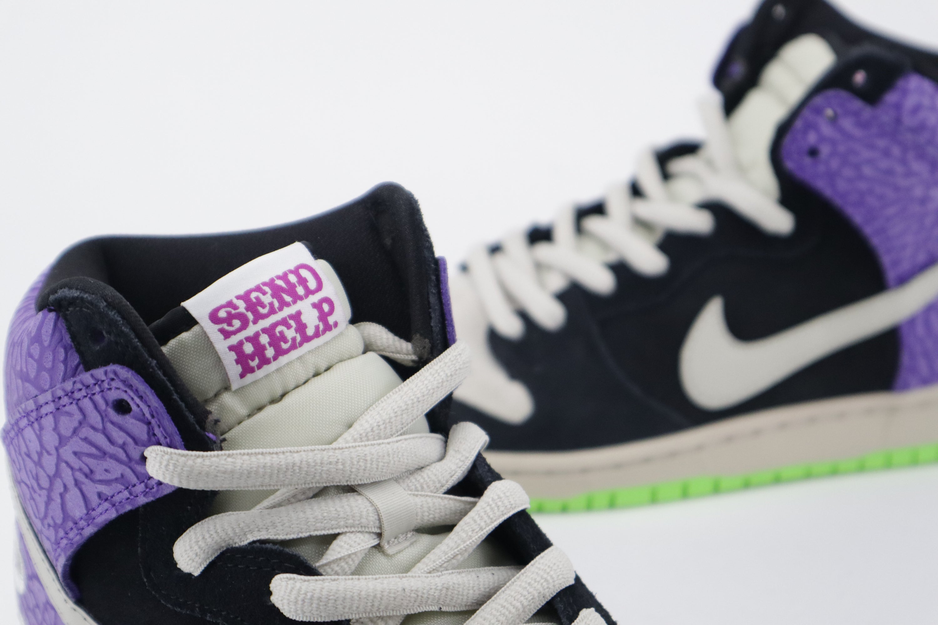 DUNK HIGH PREMIUM SB "SEND HELP 2"